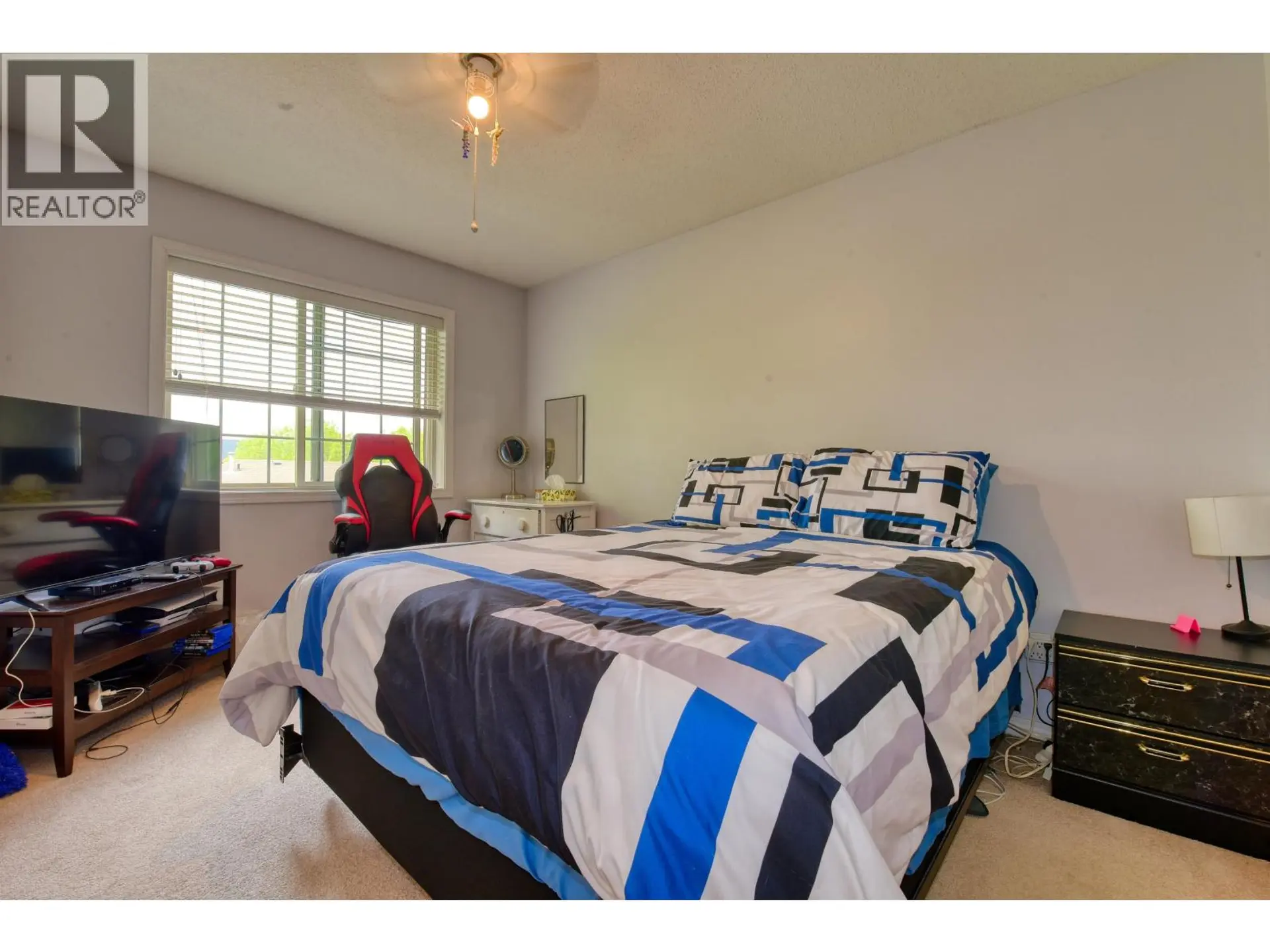 #27 350 PEARKES DRIVE - Image 10