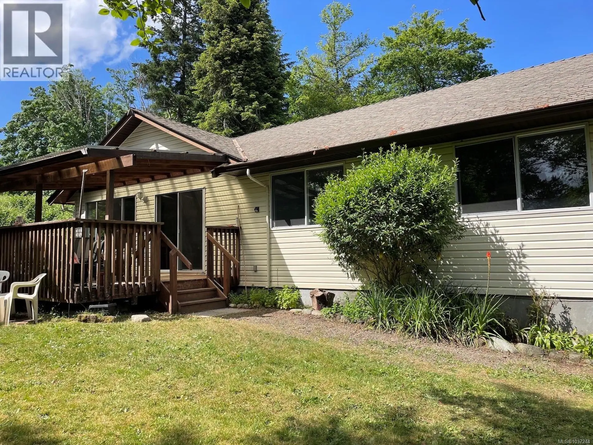 1825 Lackehaven Dr - Image 19