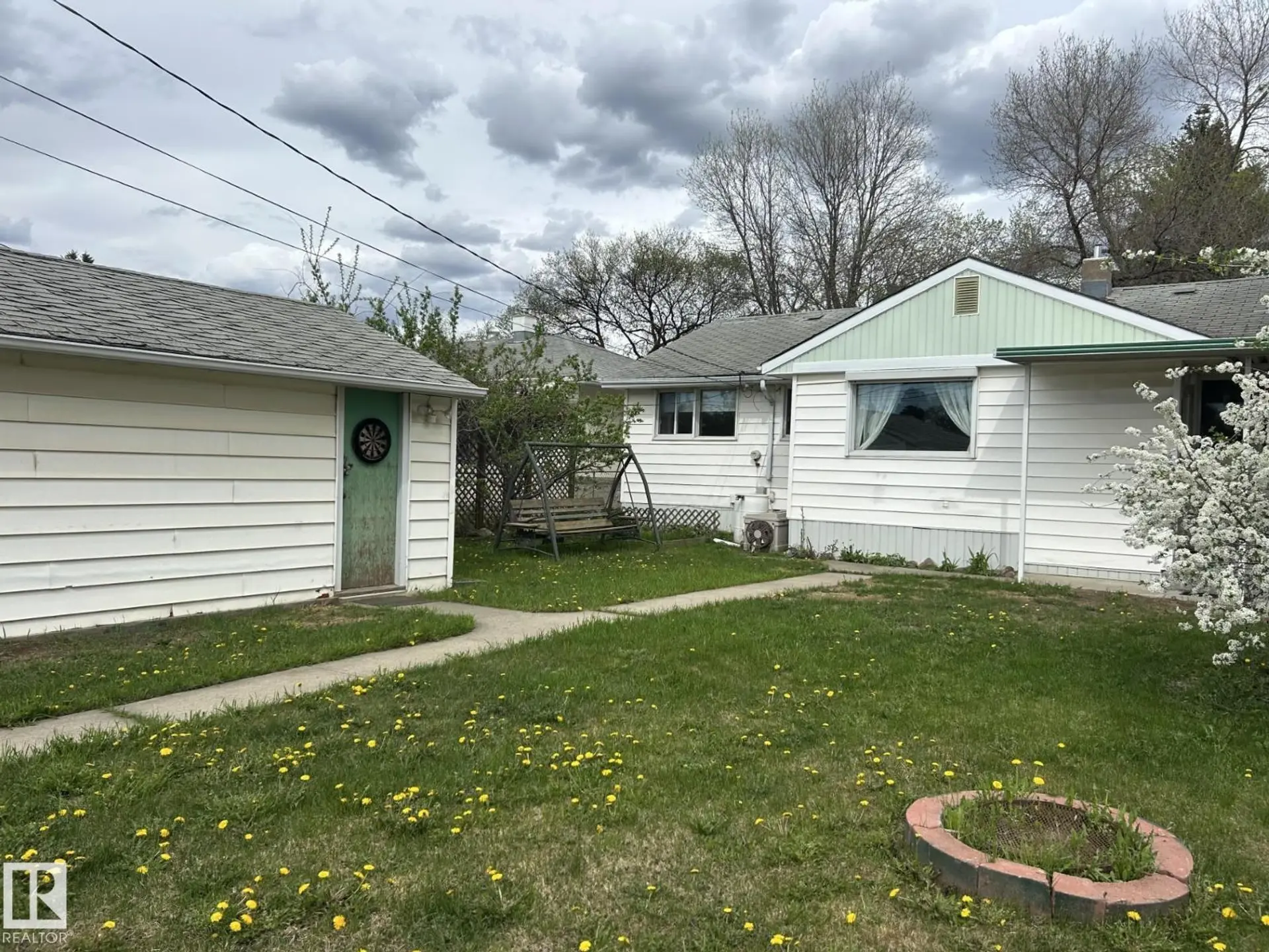 9128 83 ST NW - Image 12