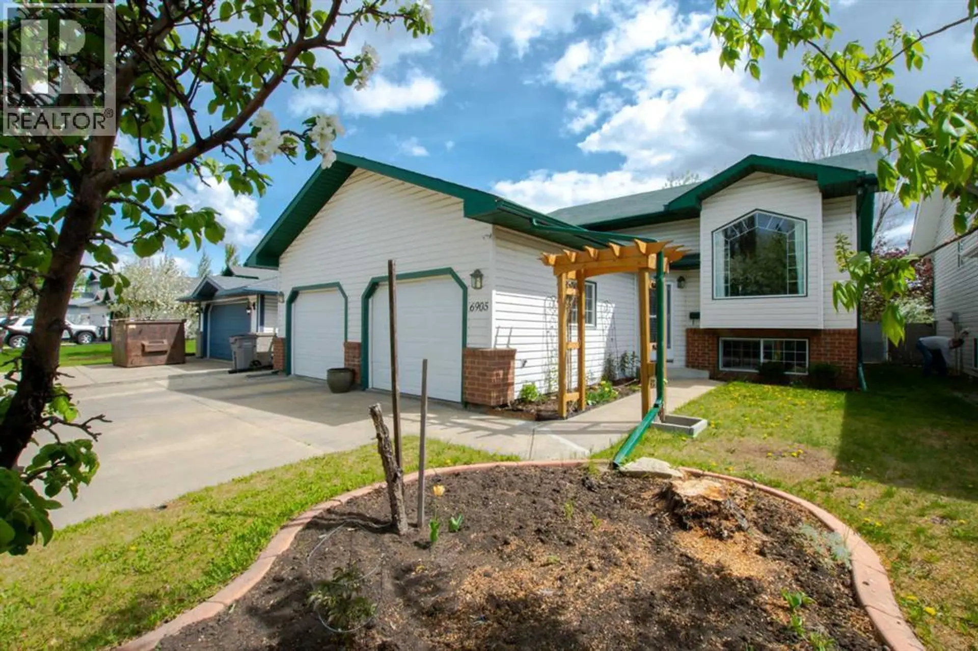 6905 93 Street - Image 2