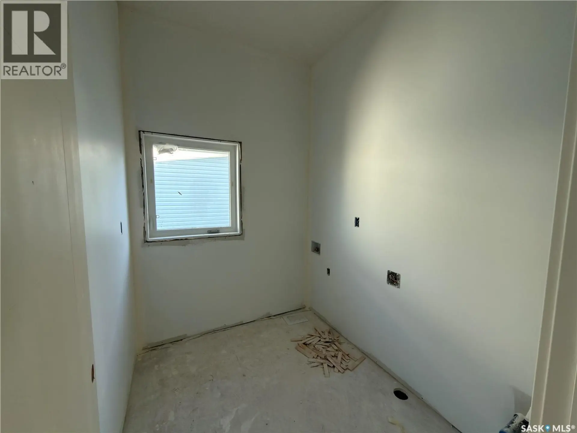 812 Ballesteros CRESCENT - Image 6