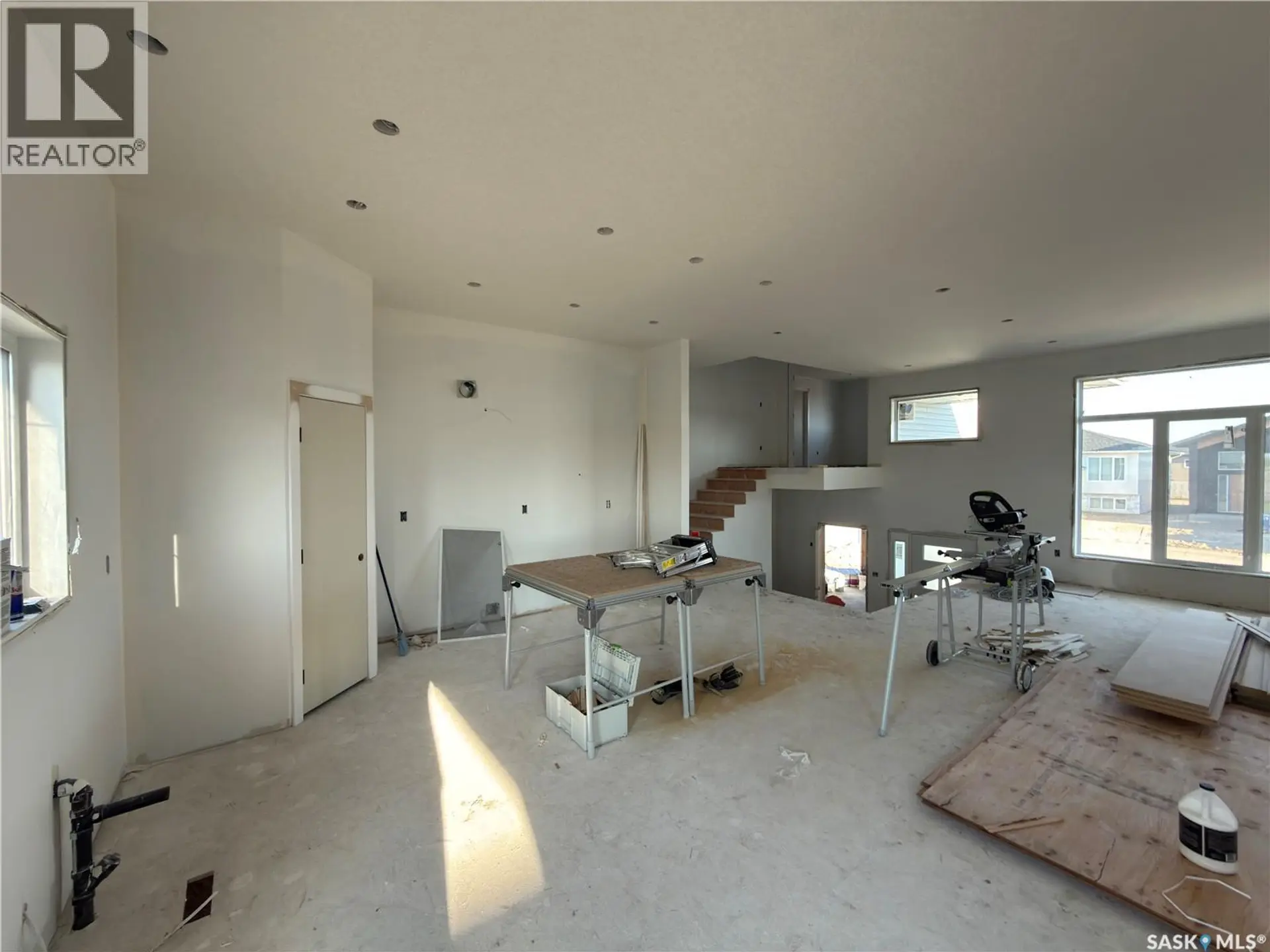 812 Ballesteros CRESCENT - Image 4