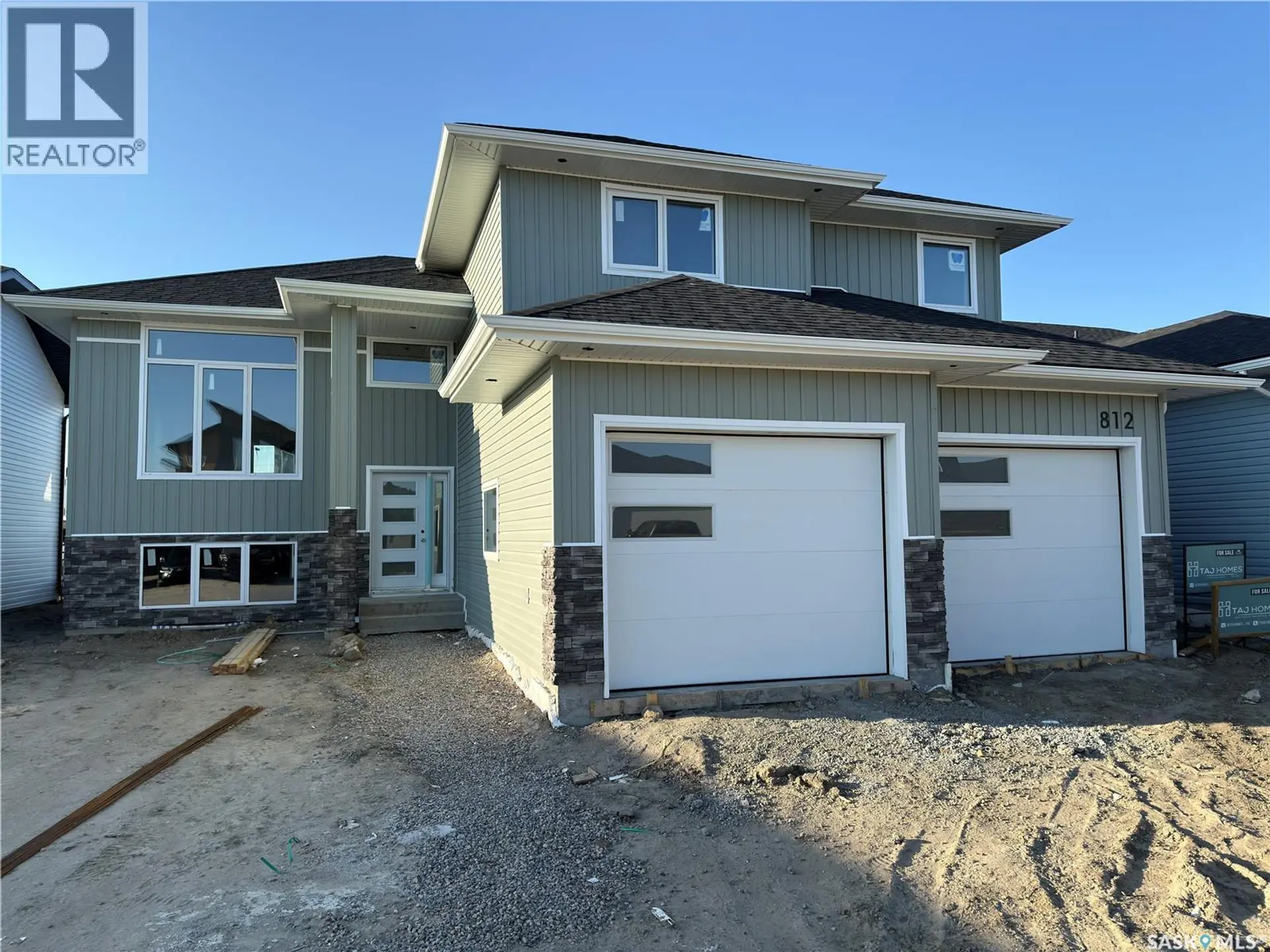 812 Ballesteros CRESCENT - Image 1