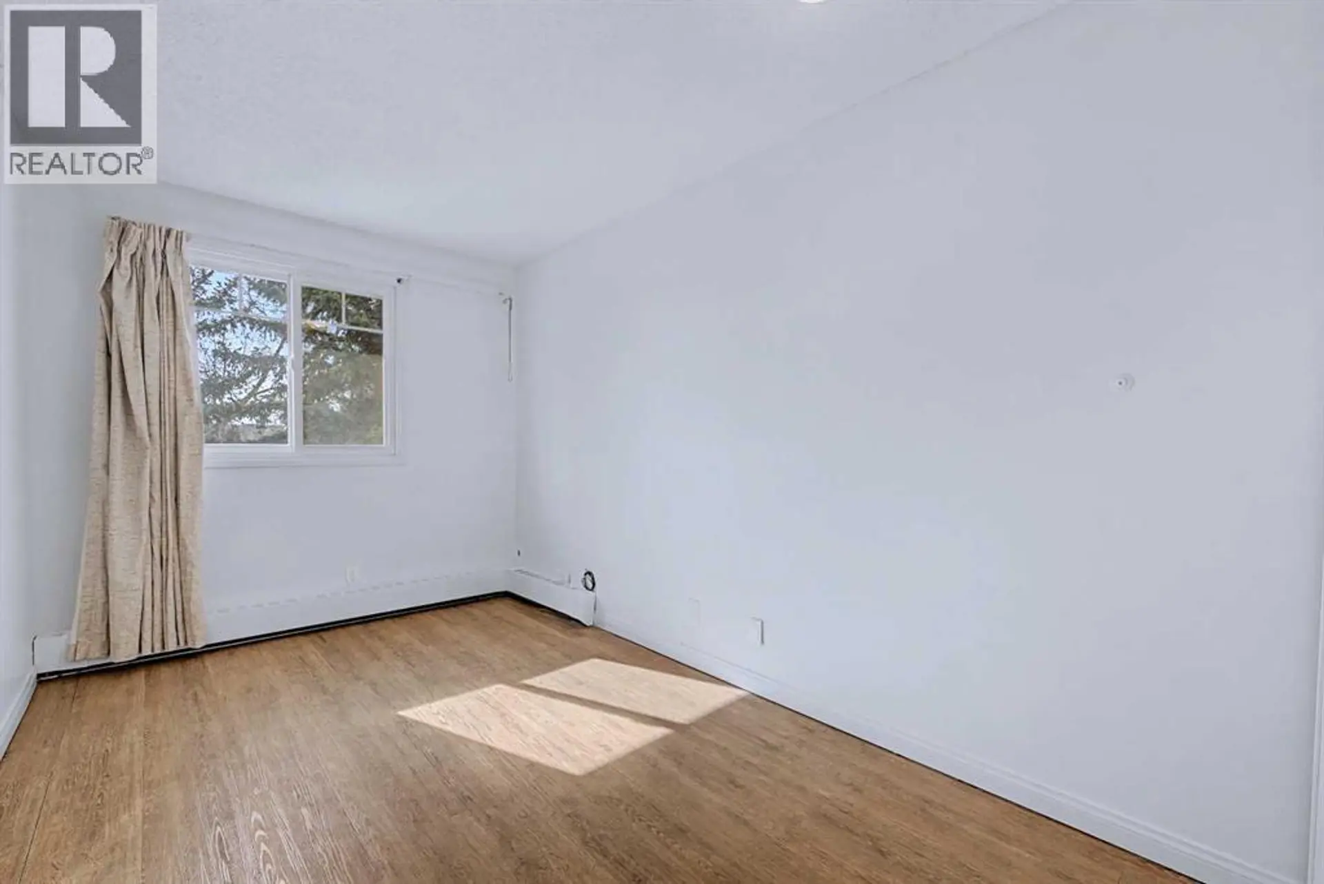 #402C 5601 Dalton Drive NW - Image 18