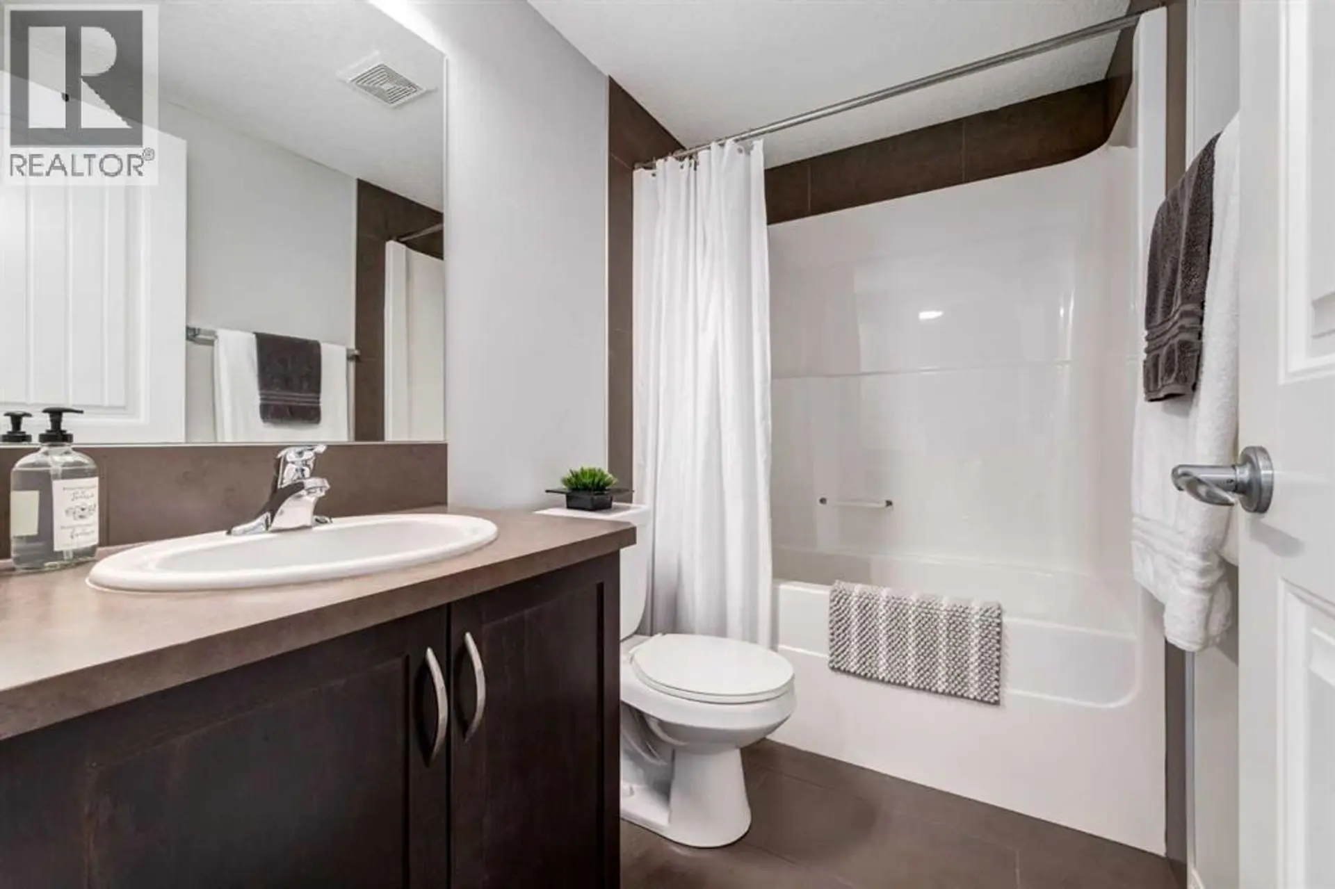 #2212 115 Prestwick Villas SE - Image 15