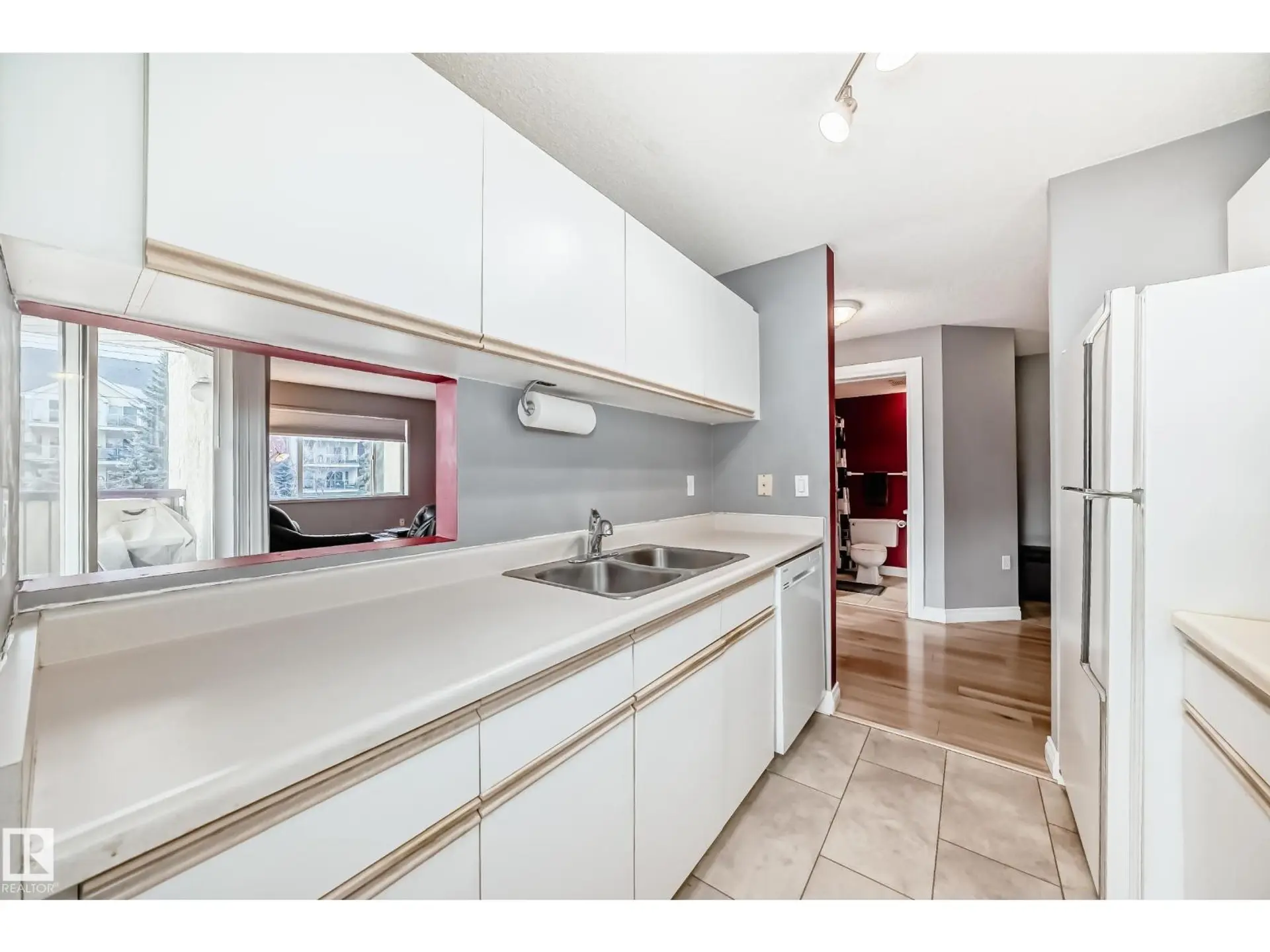 #239 10636 120 ST NW - Image 5