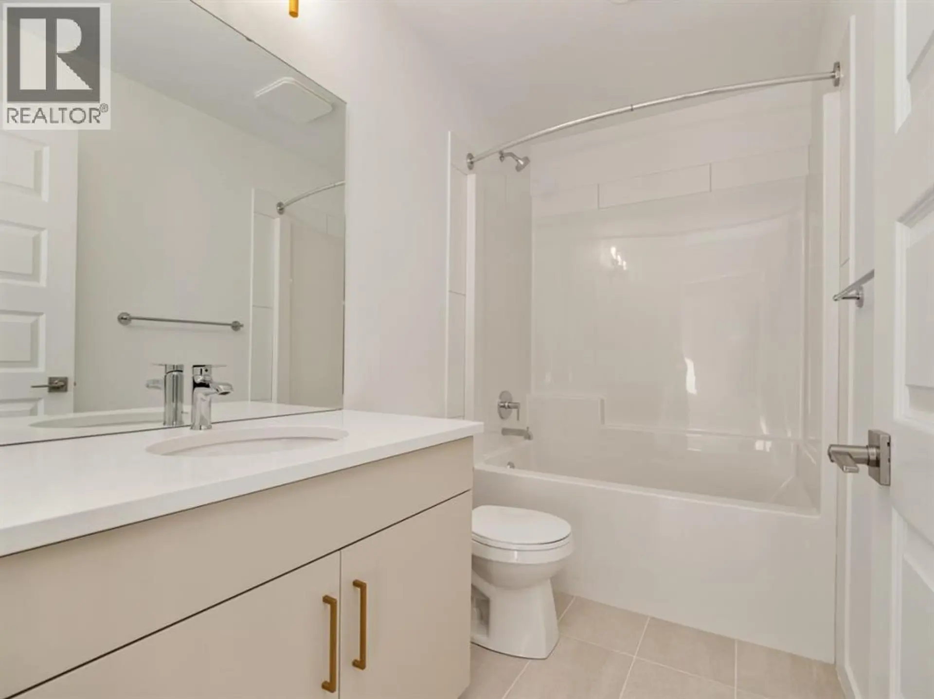 66 Miners Road W - Image 17