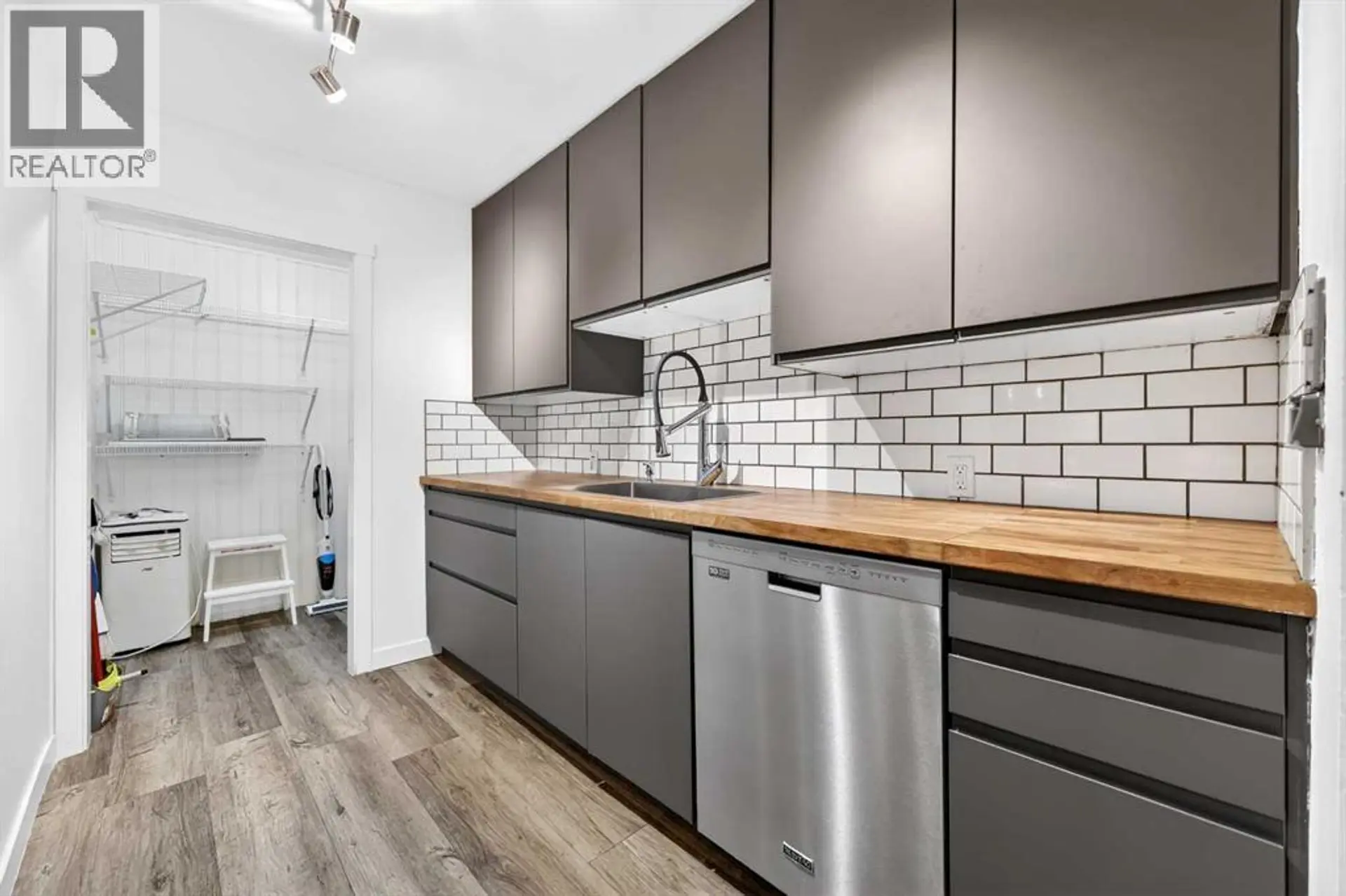 #3 3911 1 Street NE - Image 2