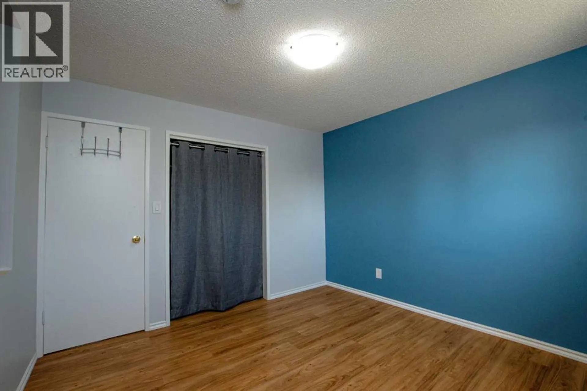 11808 98 Street - Image 8