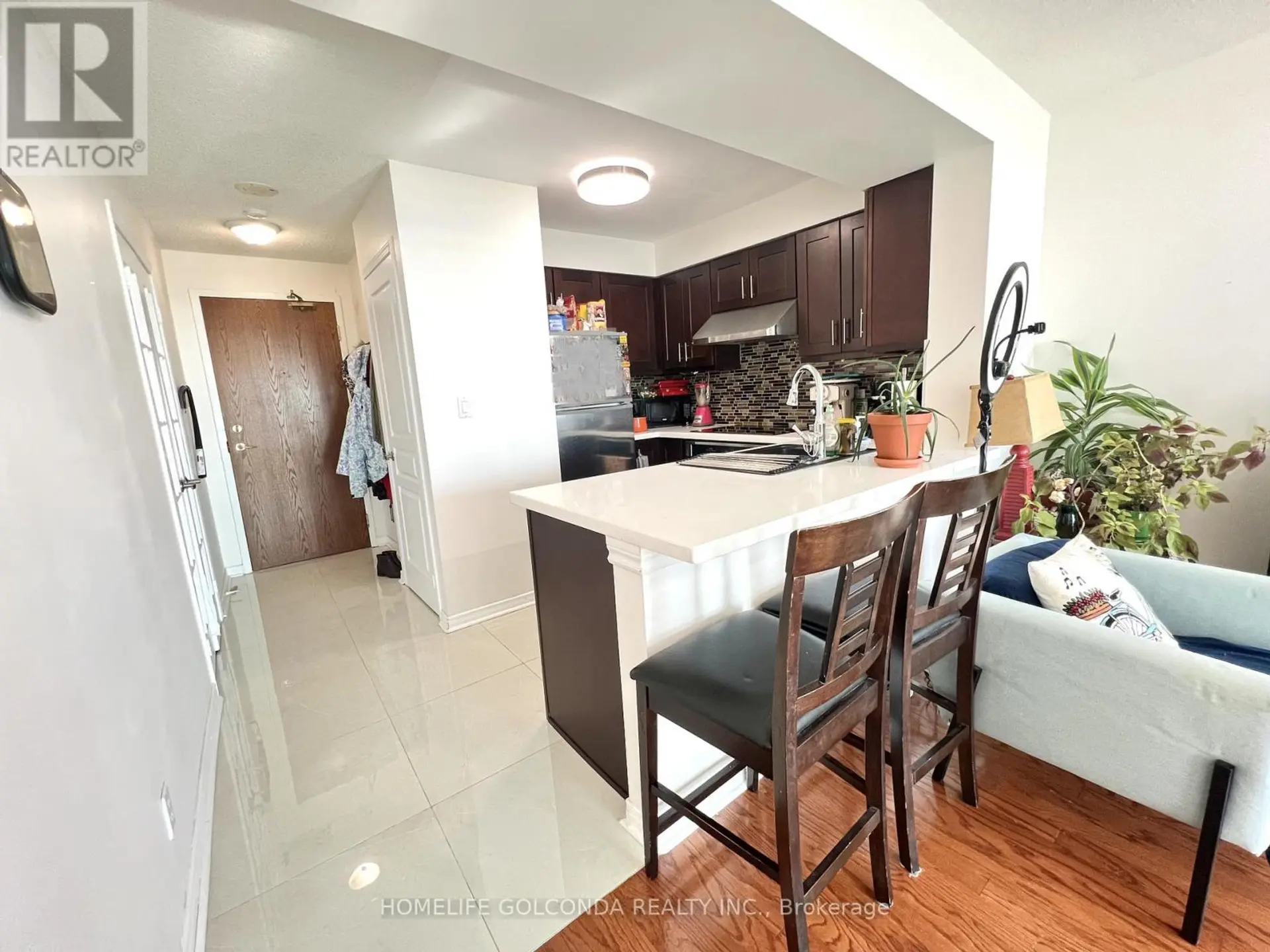 #1602 4879 KIMBERMOUNT AVENUE - Image 1