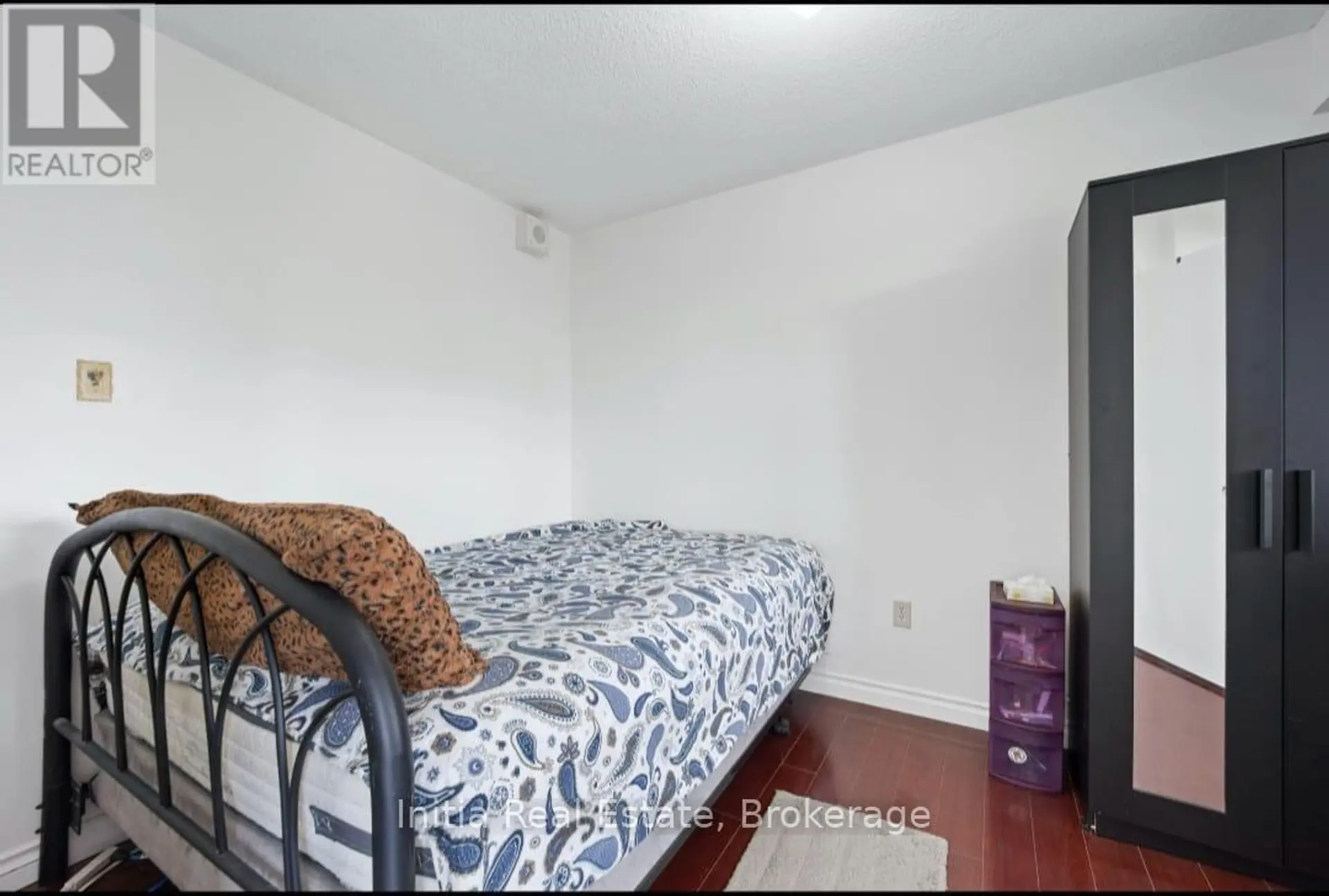 #406 25 SILVER SPRINGS BOULEVARD - Image 8