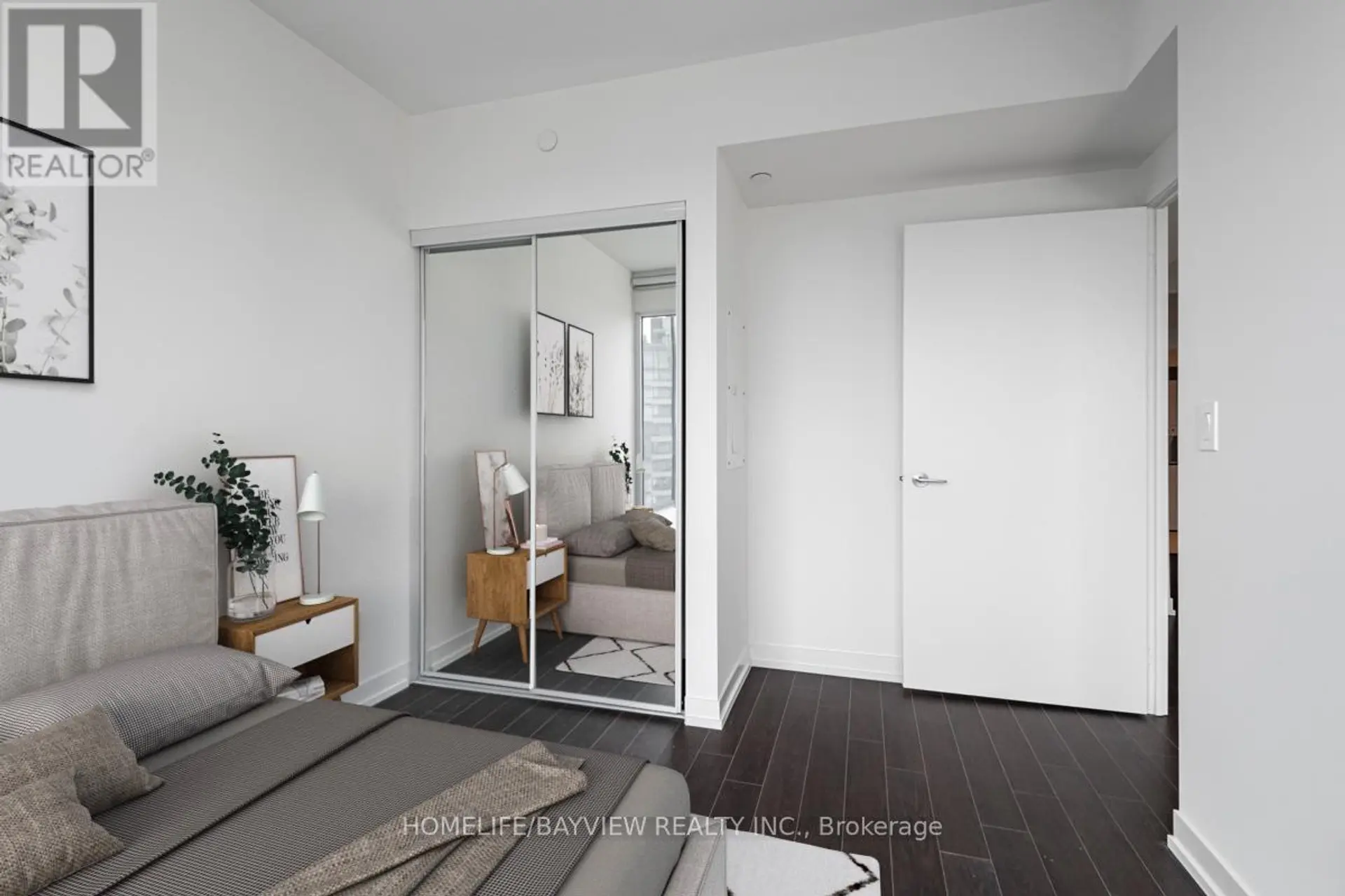 #3015 85 WOOD STREET - Image 17