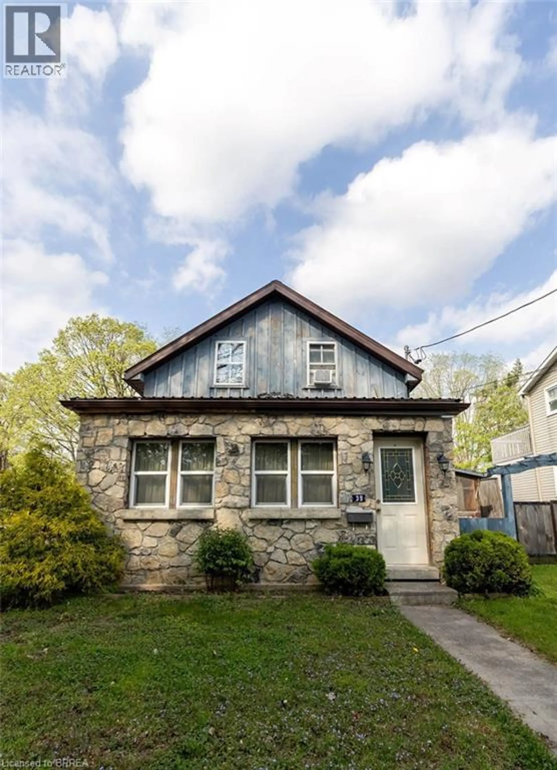 39 ELM Street - Image 3