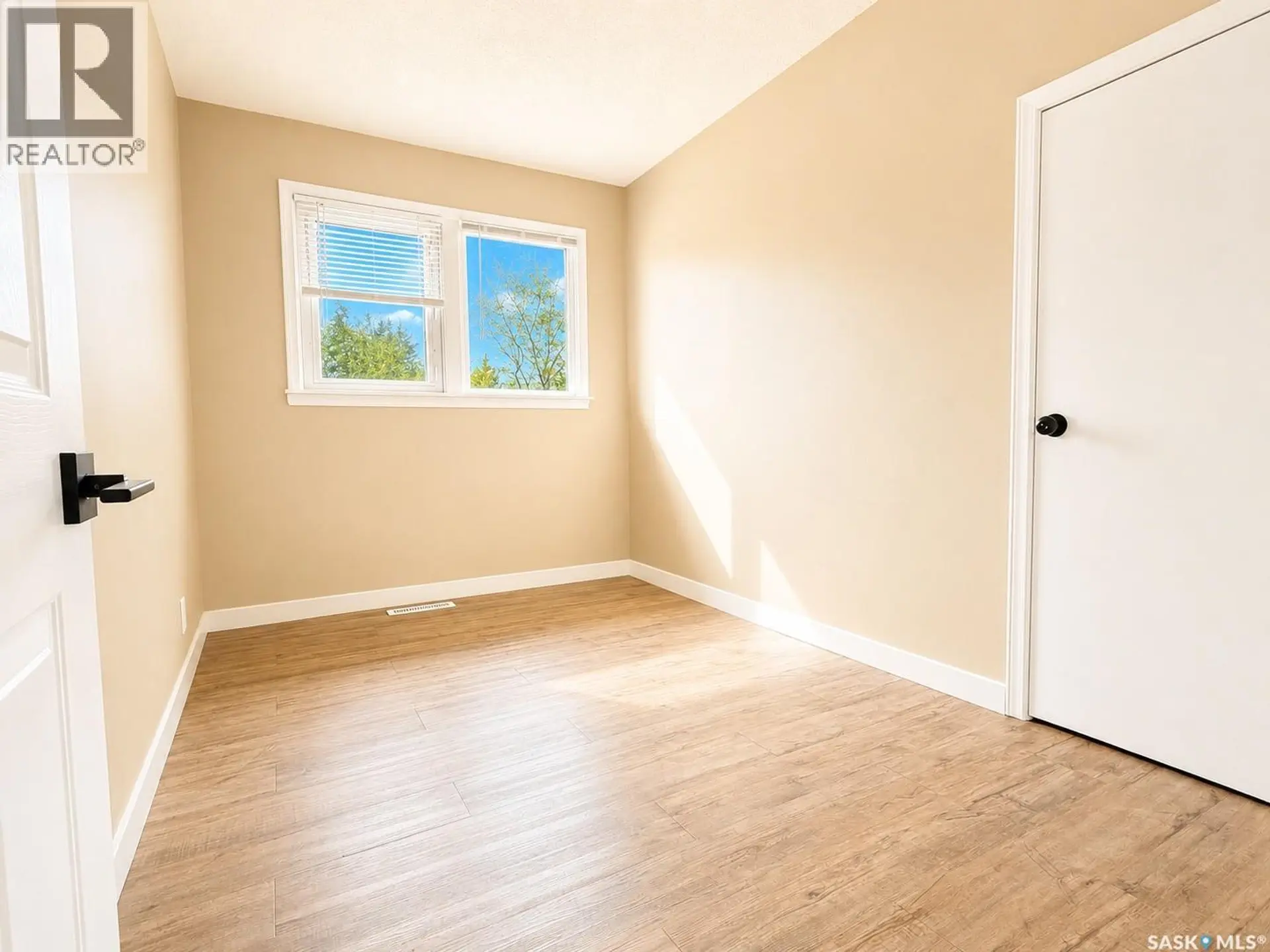 1538 Rupert STREET - Image 10