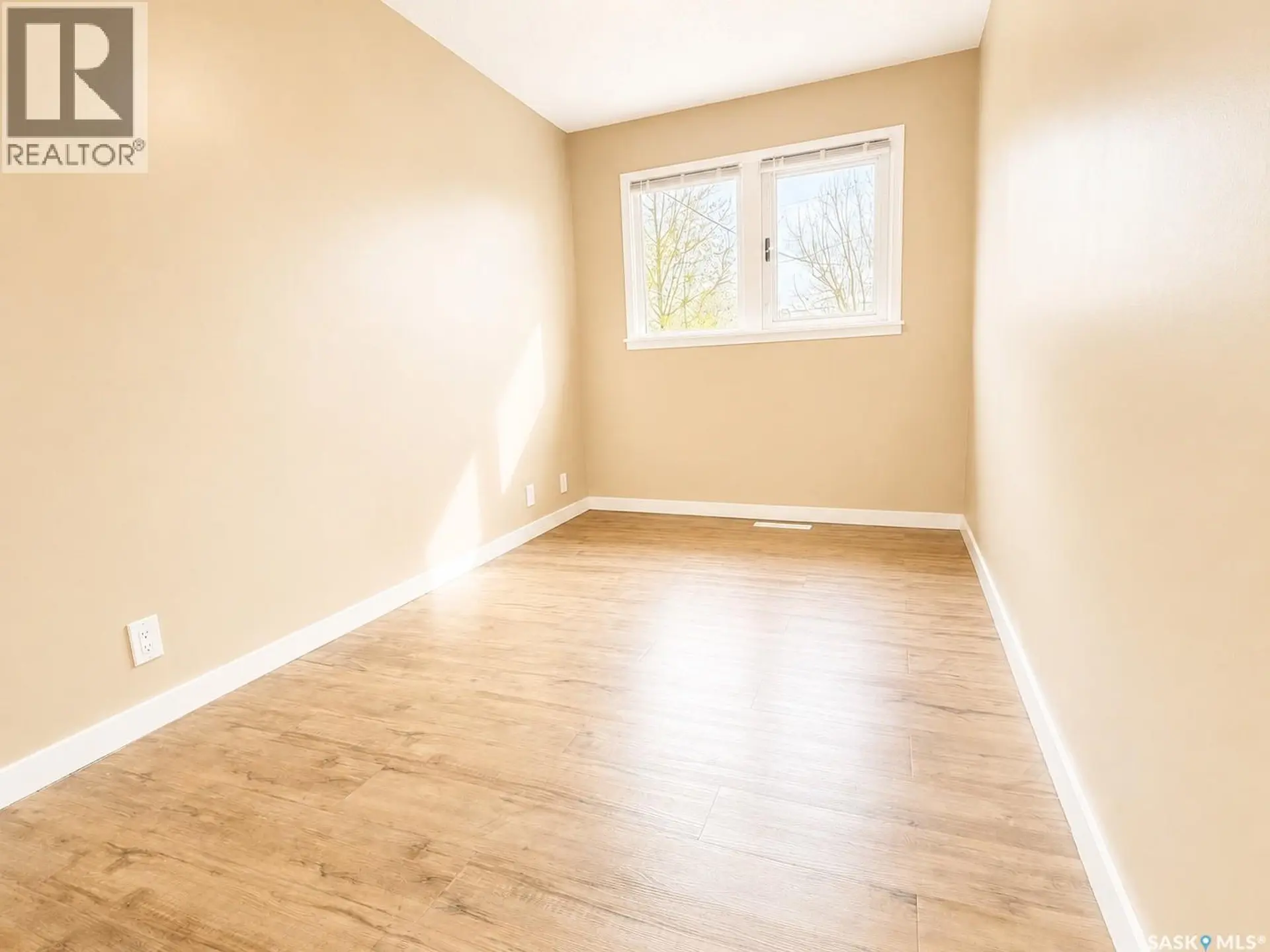 1538 Rupert STREET - Image 9
