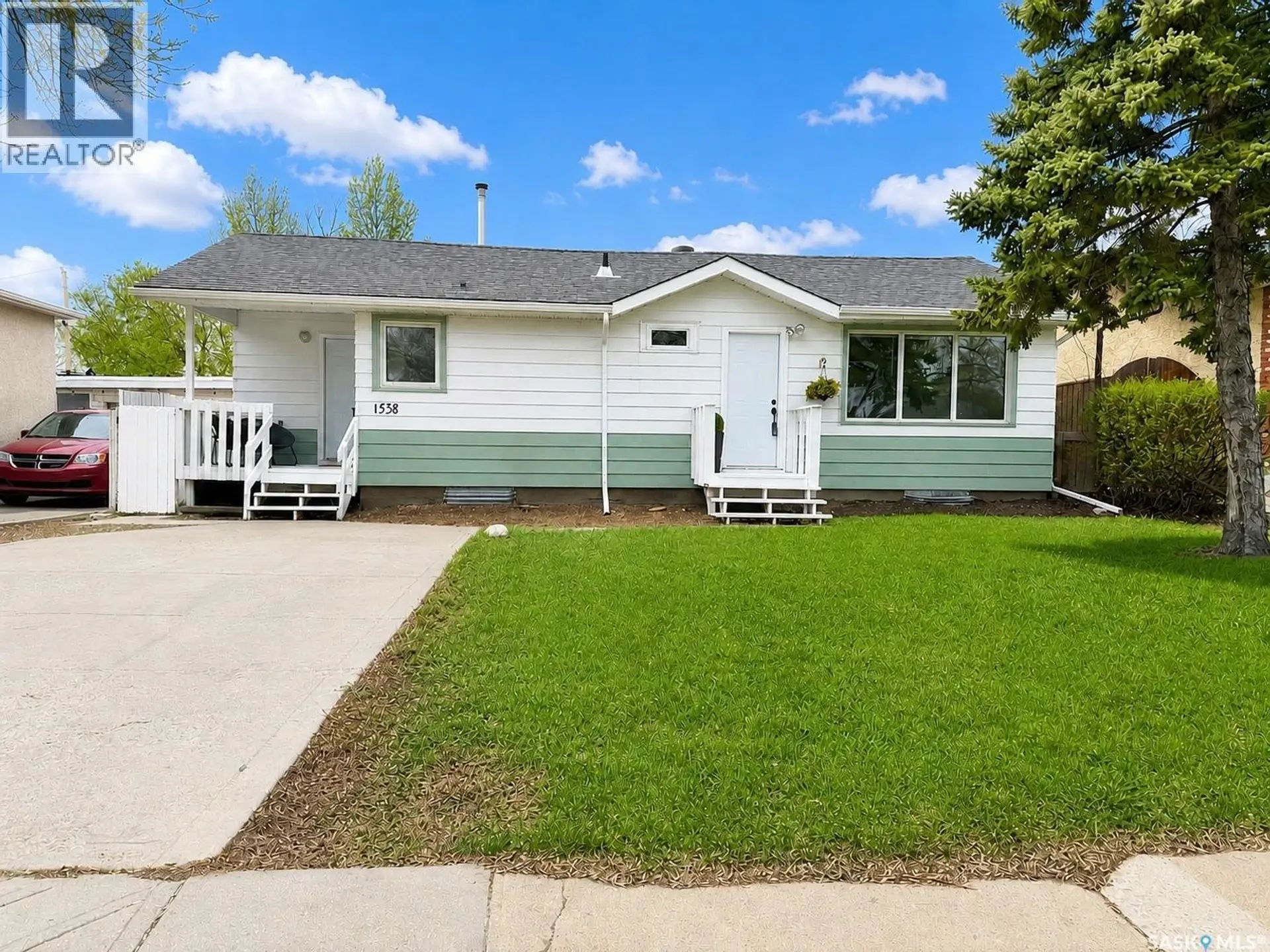 1538 Rupert STREET - Image 1