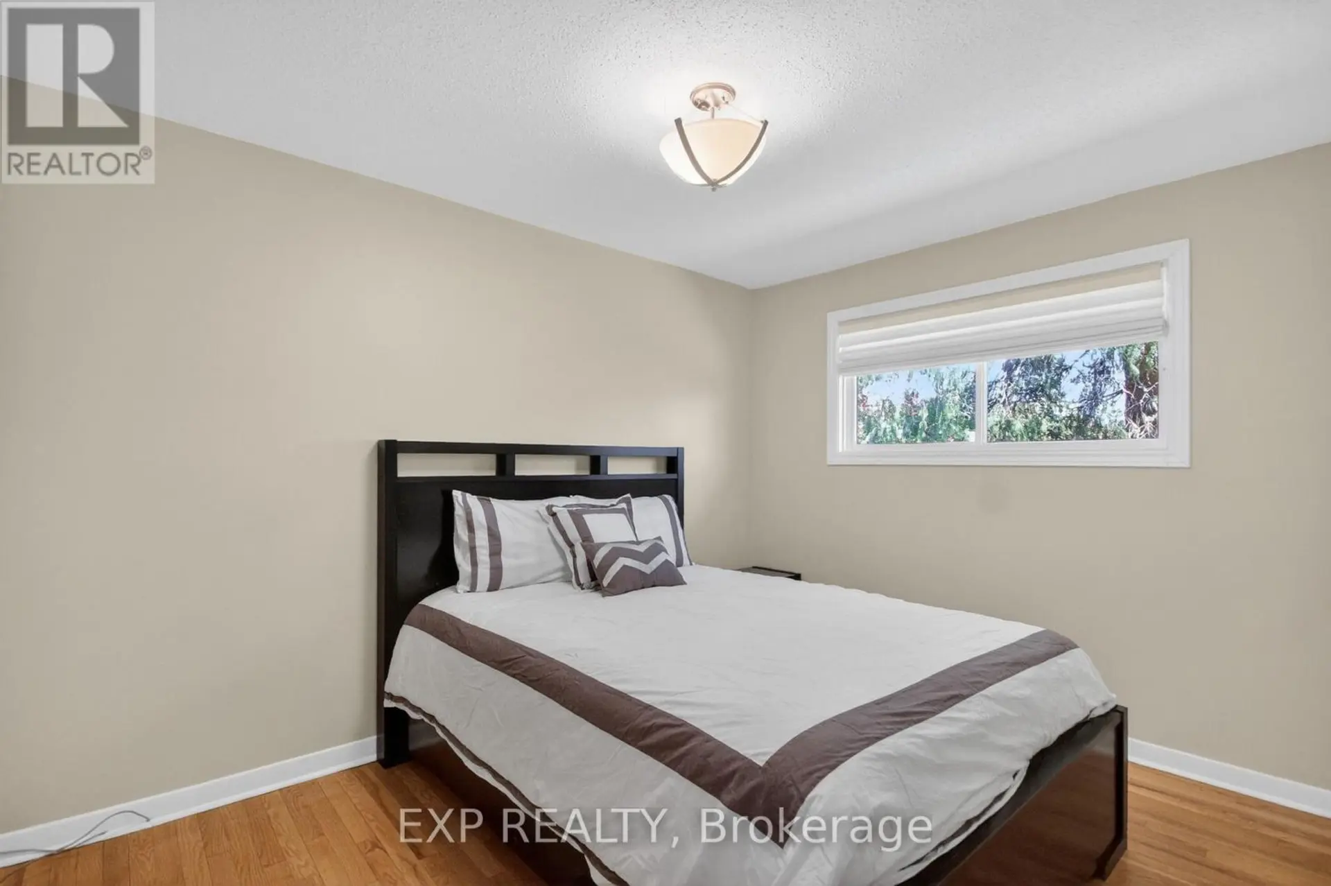 31 BARLYN AVENUE - Image 8