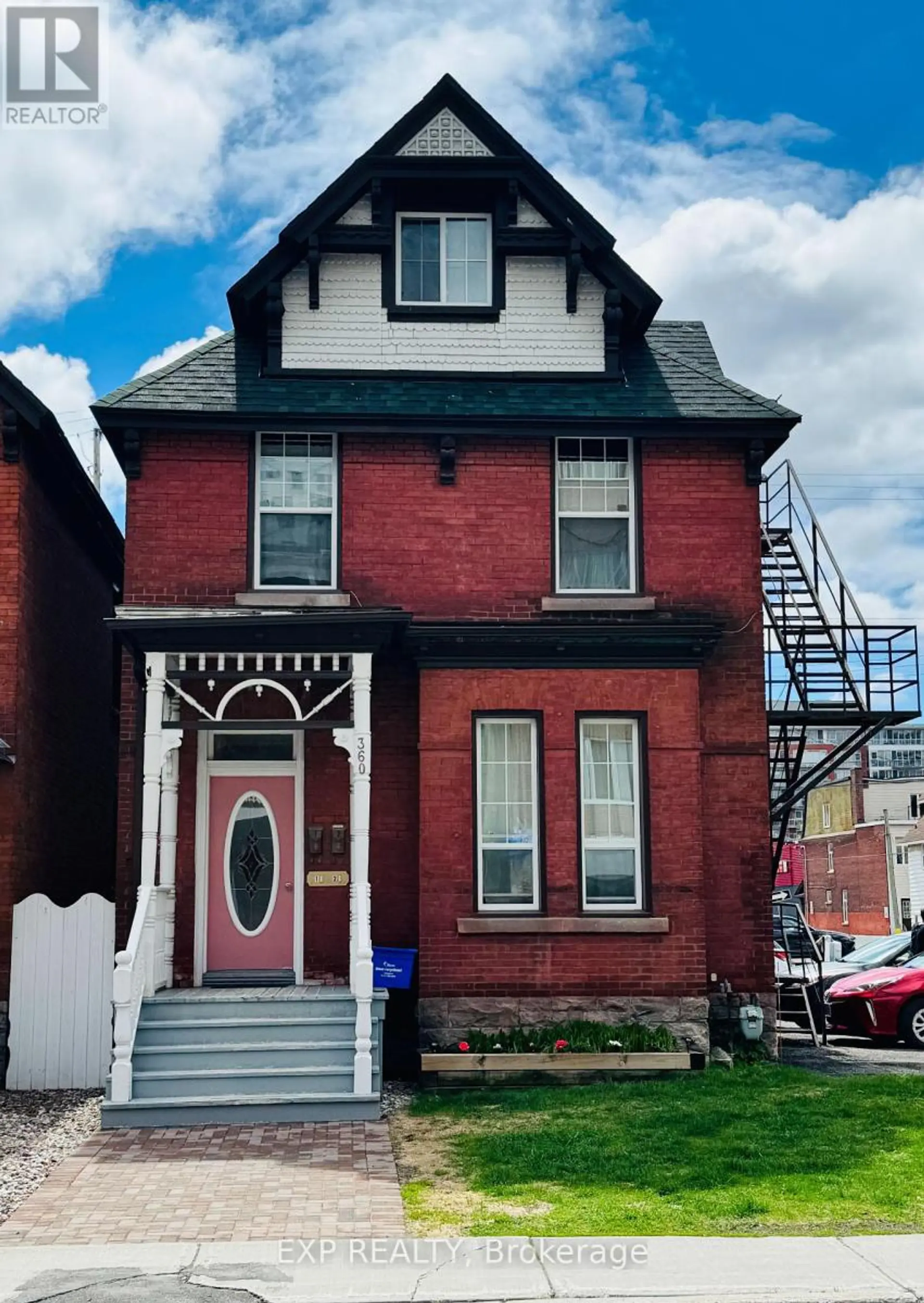 360 GILMOUR STREET - Image 1