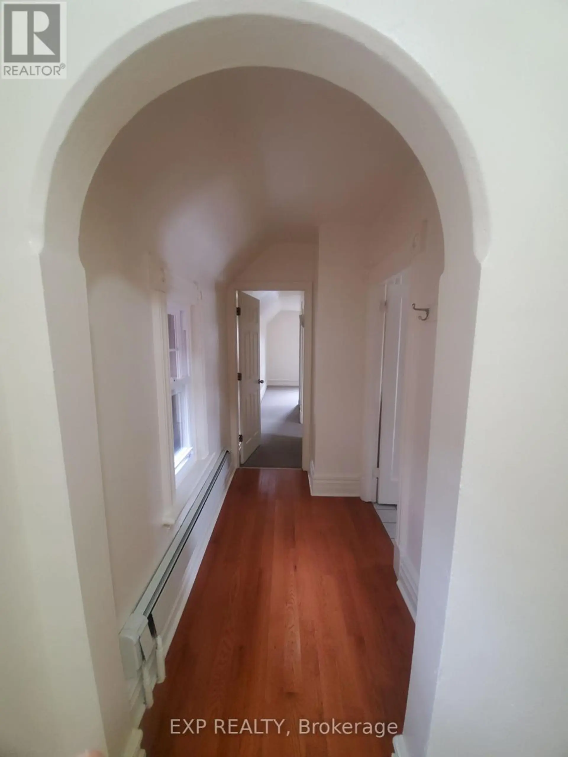 360 GILMOUR STREET - Image 5