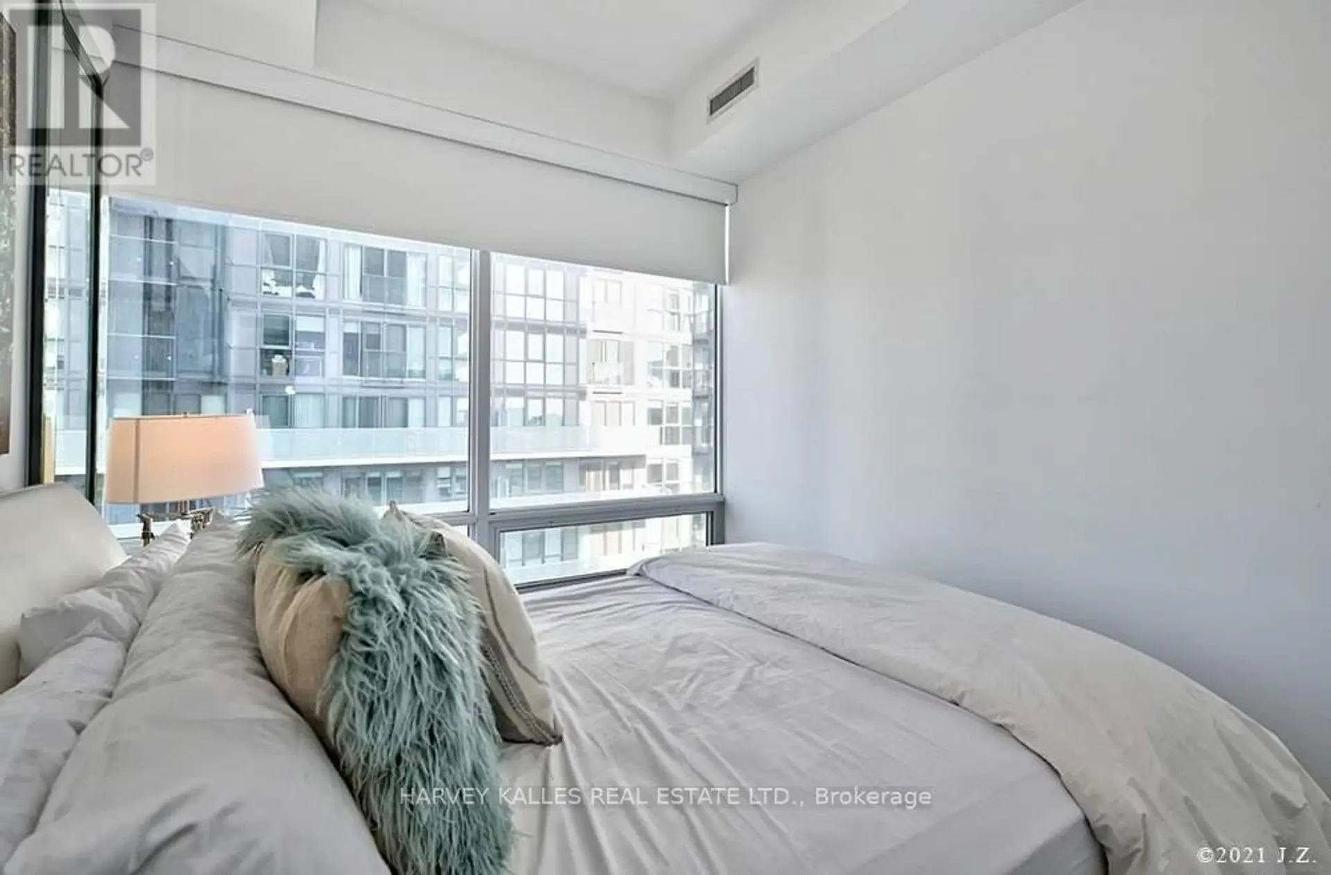 #3009 15 GRENVILLE STREET - Image 12