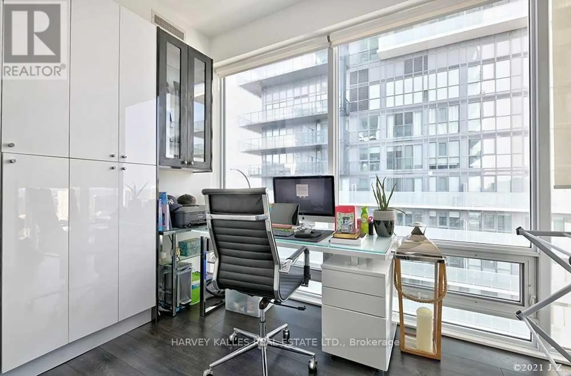 #3009 15 GRENVILLE STREET - Image 13