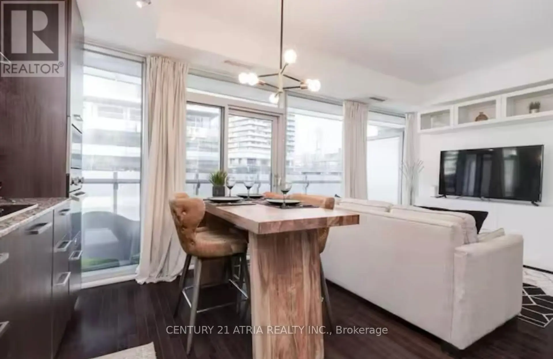 #512 14 YORK STREET - Image 1
