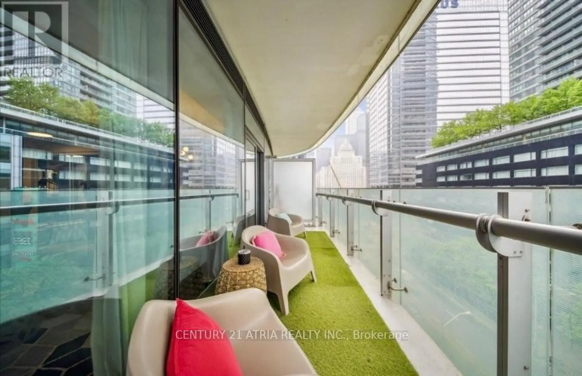 #512 14 YORK STREET - Image 11