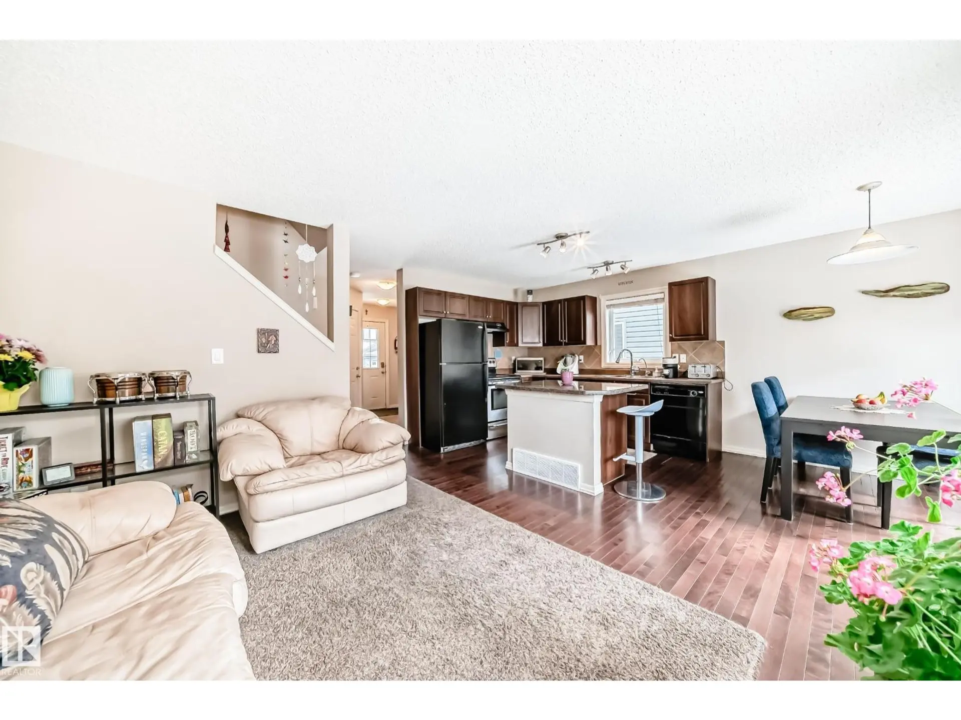 #13 1730 LEGER GATE NW - Image 4