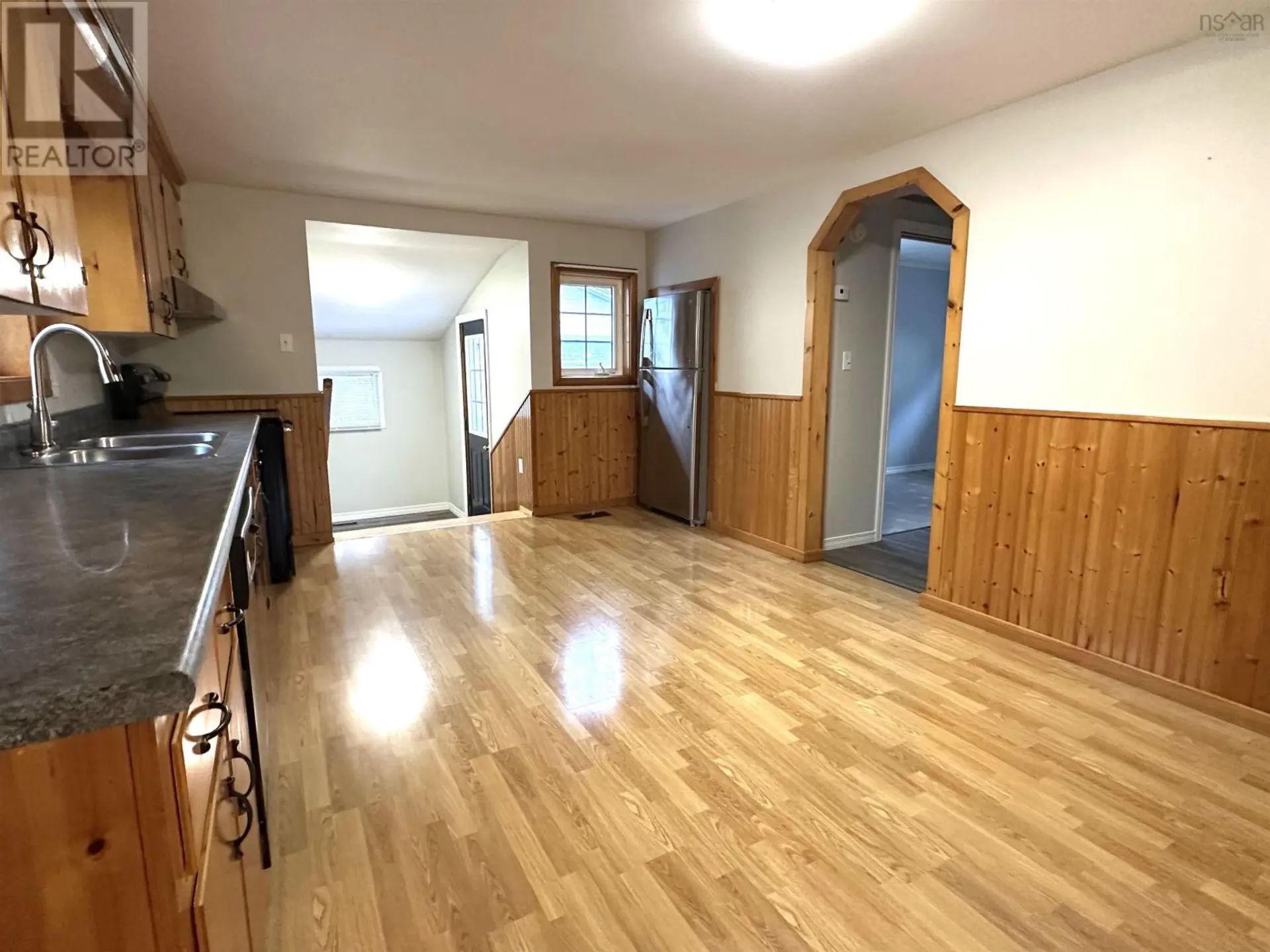 61 HILLSIDE Road - Image 5