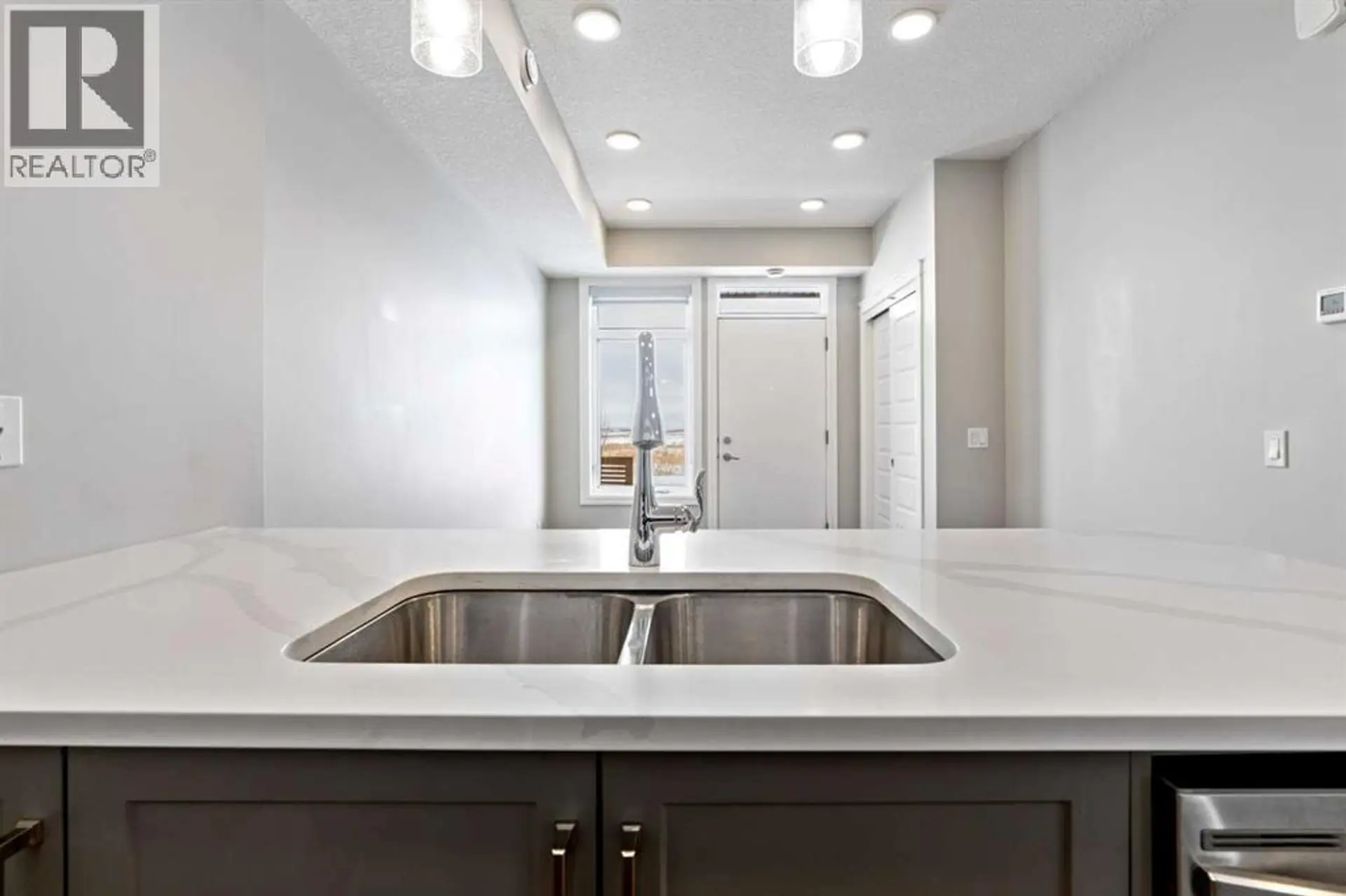 394 Seton Passage SE - Image 11