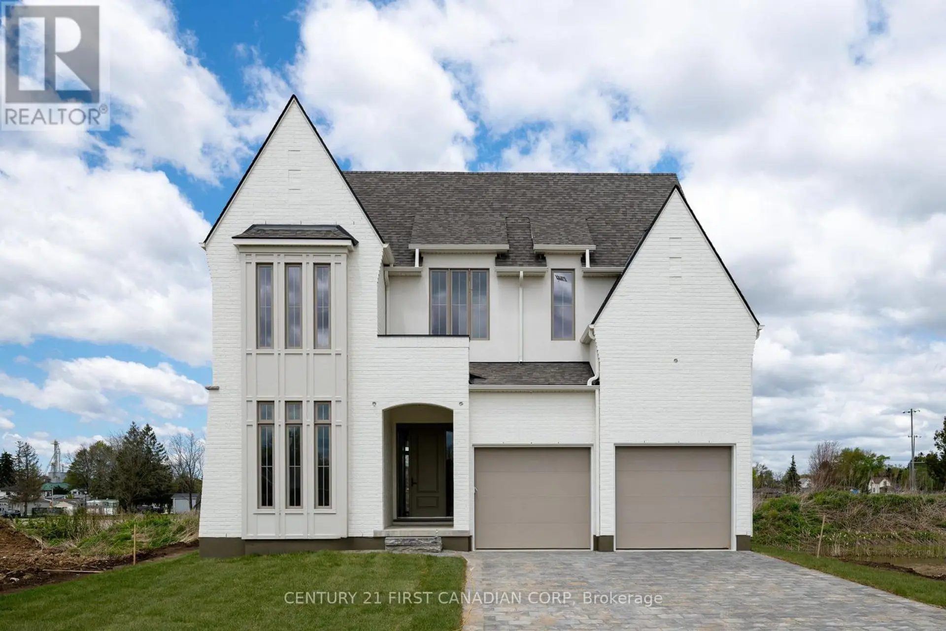 207 FOXBOROUGH PLACE - Image 1