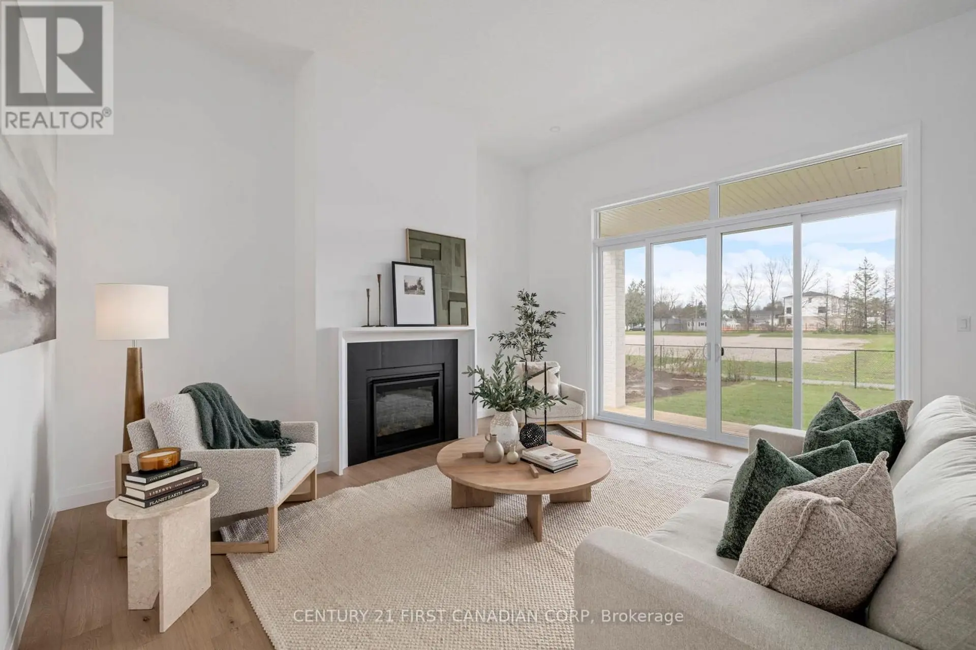 207 FOXBOROUGH PLACE - Image 5