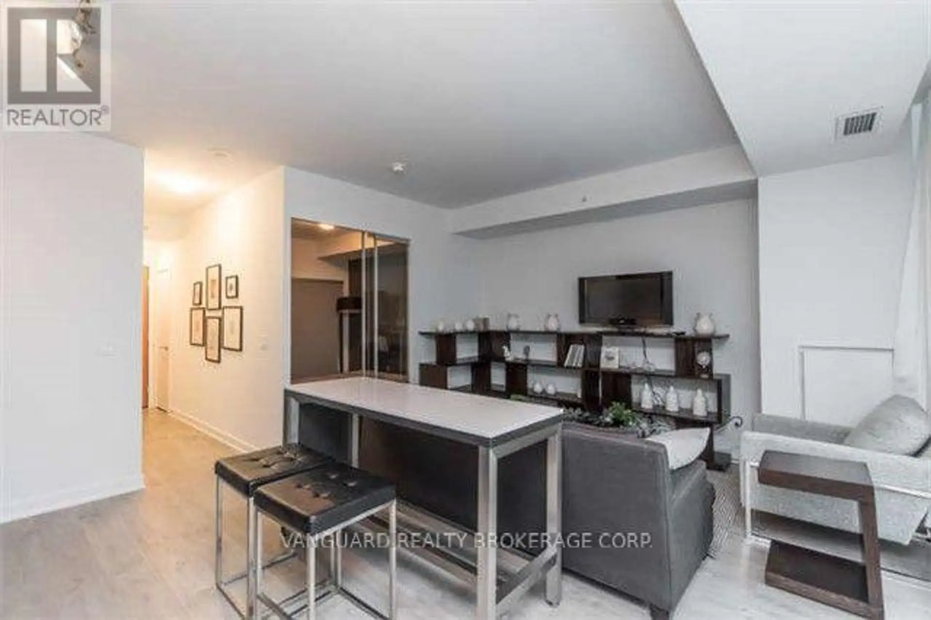 #513 199 RICHMOND STREET W - Image 9