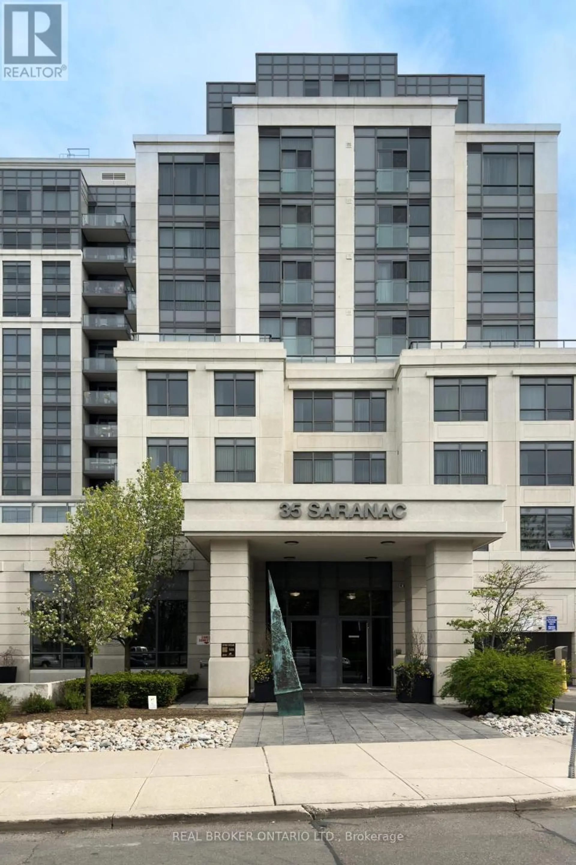 #510 35 SARANAC BOULEVARD - Image 20
