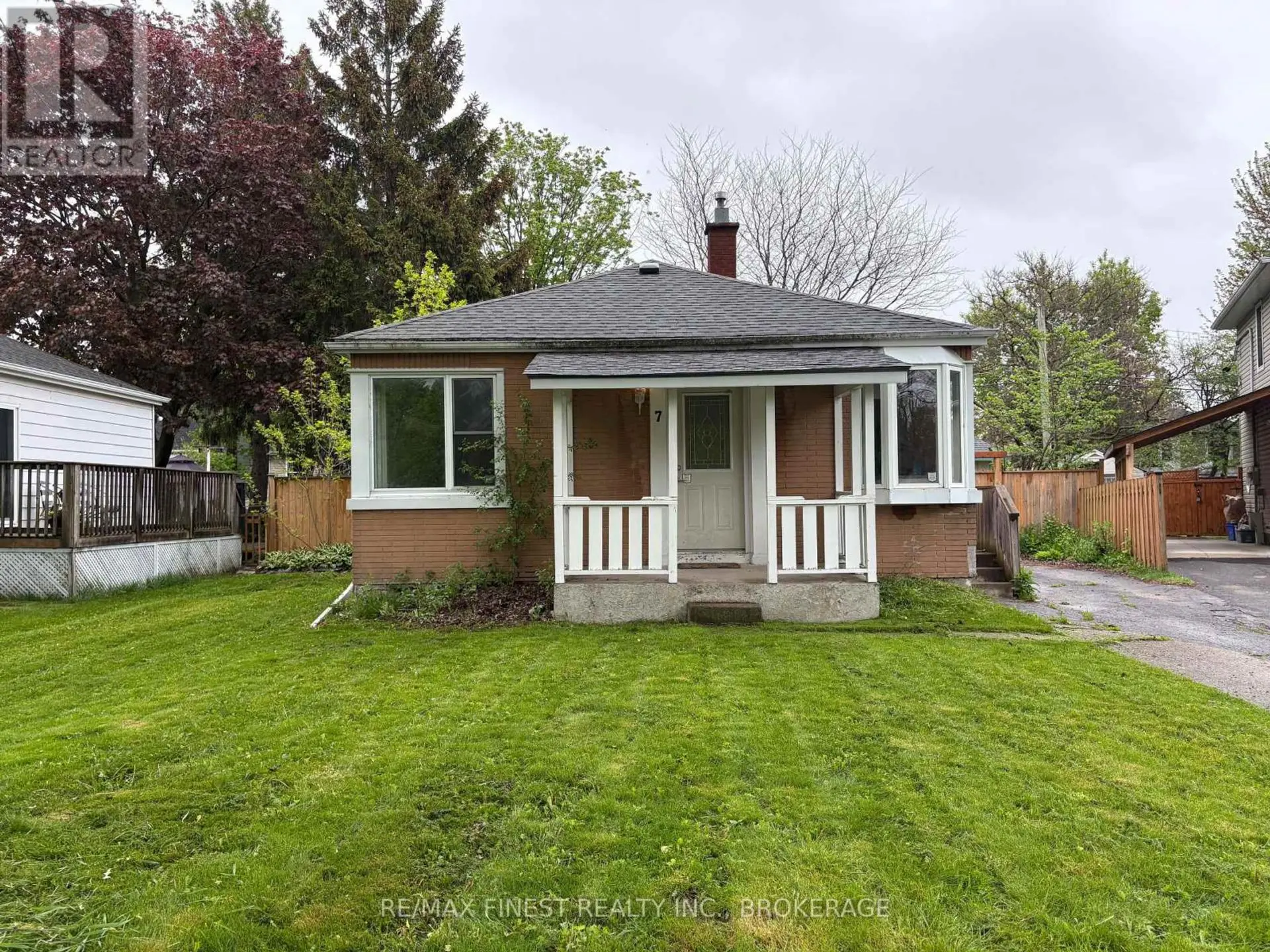 7 ALAMEIN DRIVE - Image 2