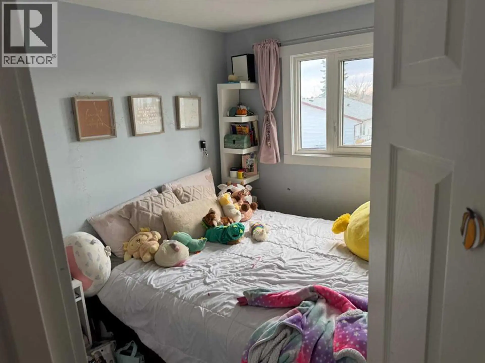 371 Falshire Drive NE - Image 11