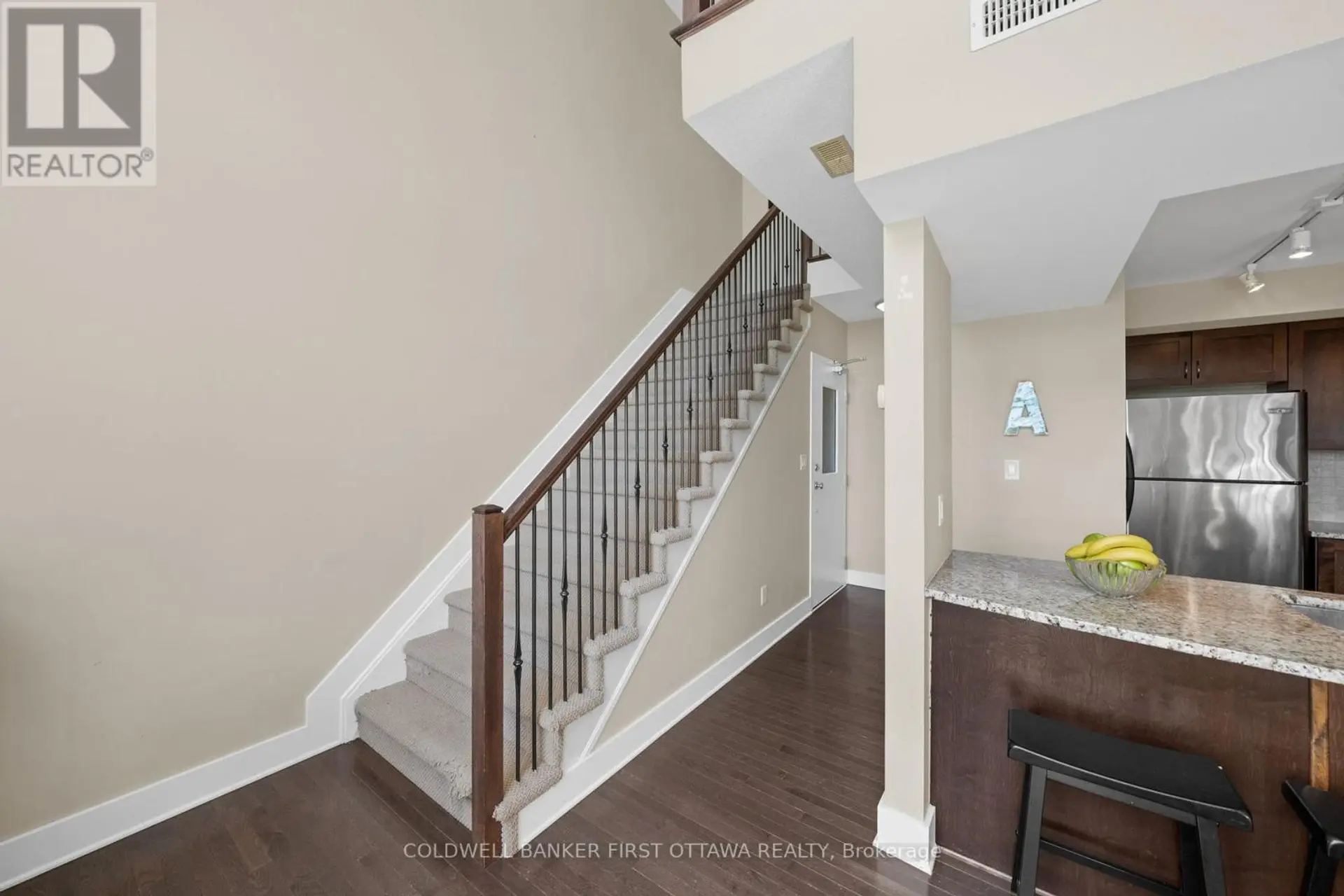 75C COLONNADE ROAD - Image 17
