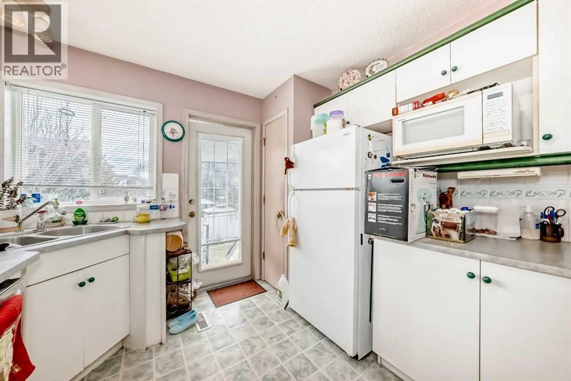193 Somerset Drive SW - Image 6