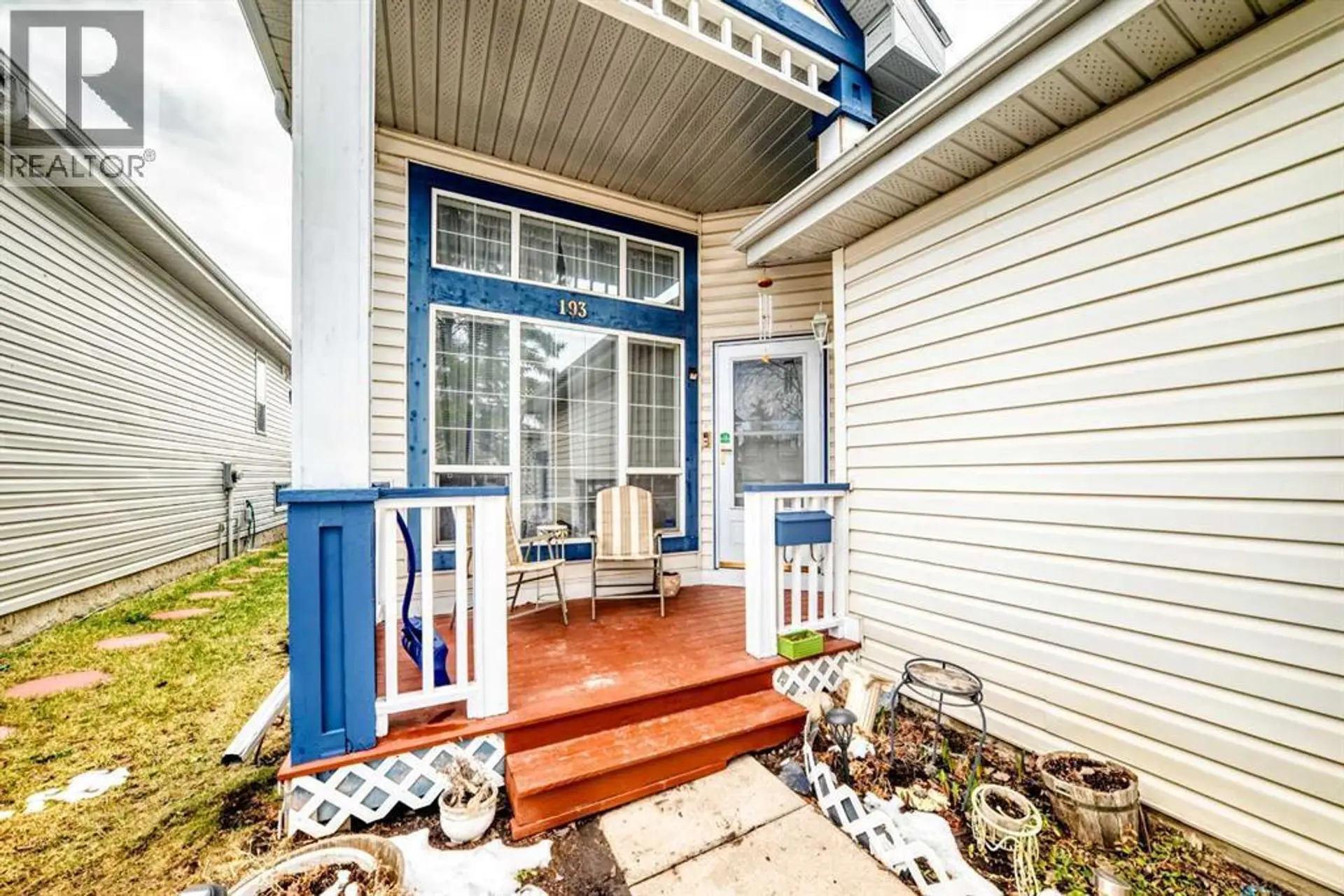 193 Somerset Drive SW - Image 2