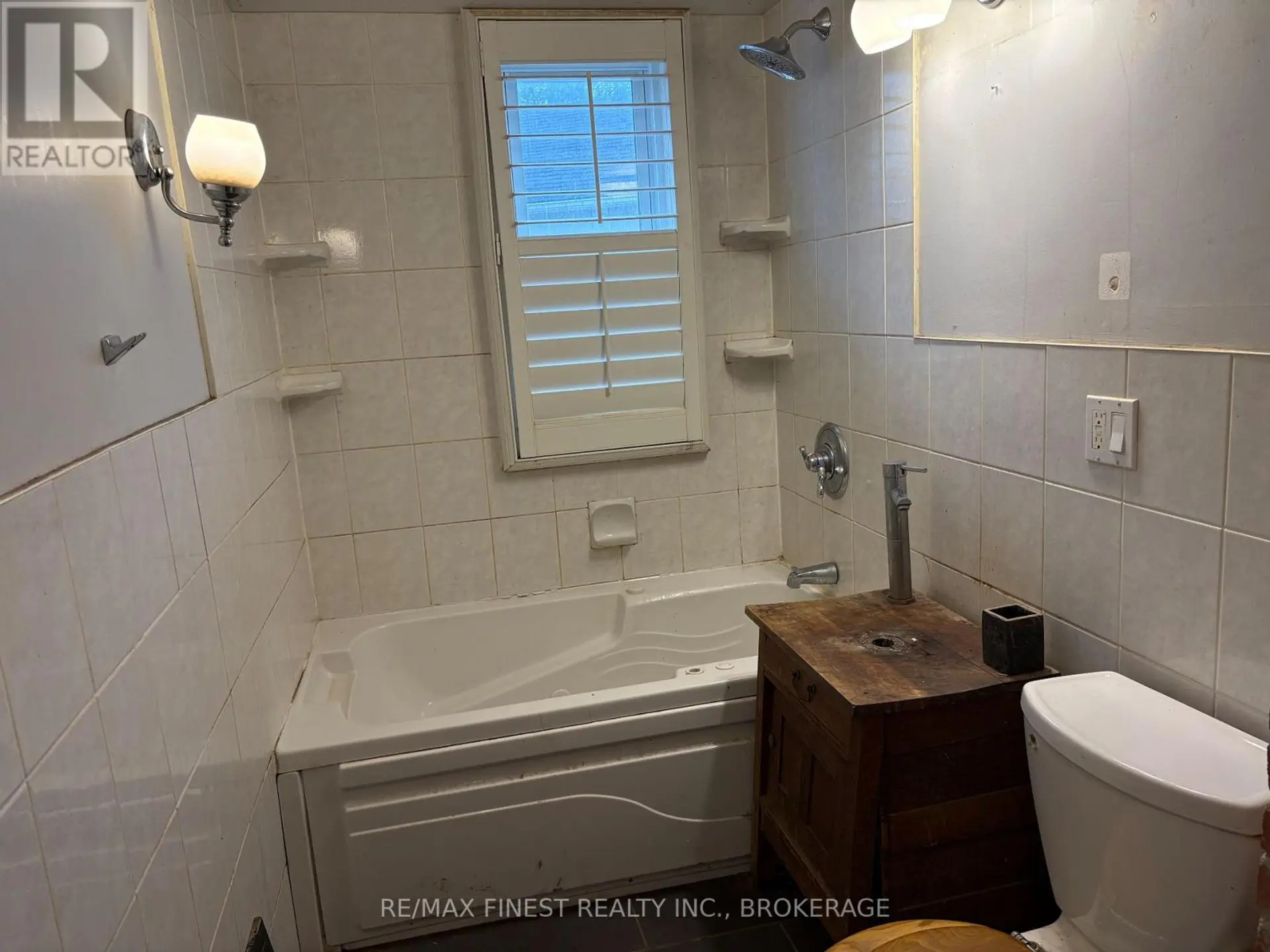 7 ALAMEIN DRIVE - Image 10