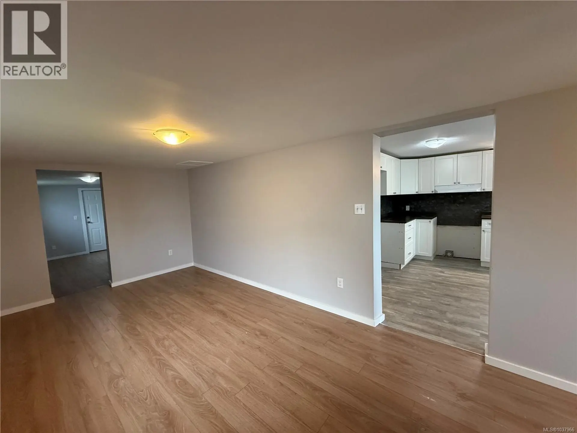 #26 7100 Highview Rd - Image 6