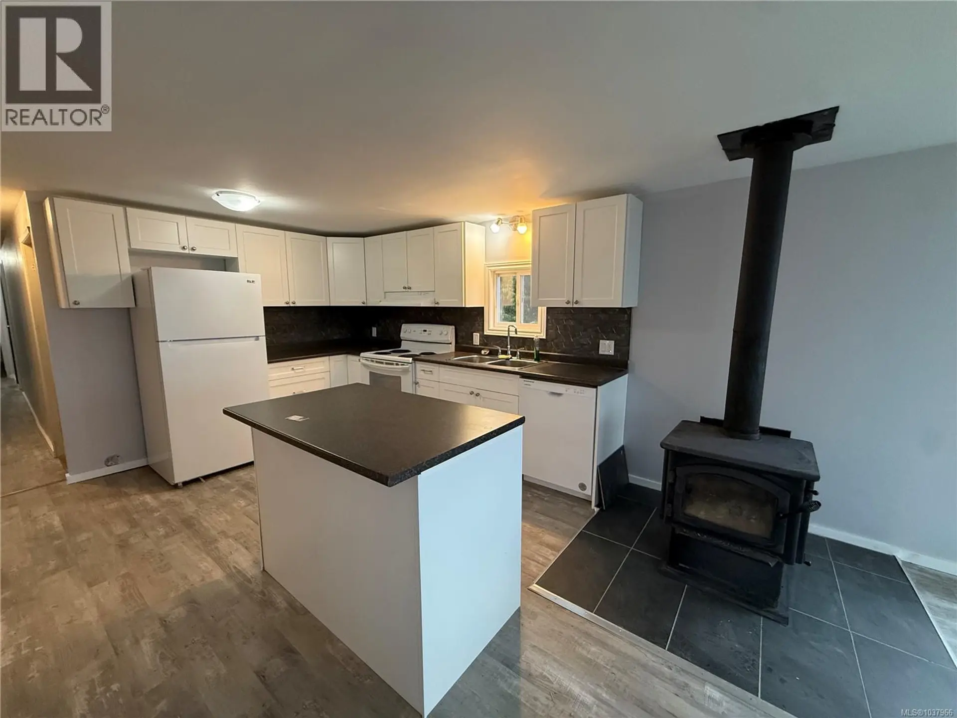 #26 7100 Highview Rd - Image 8