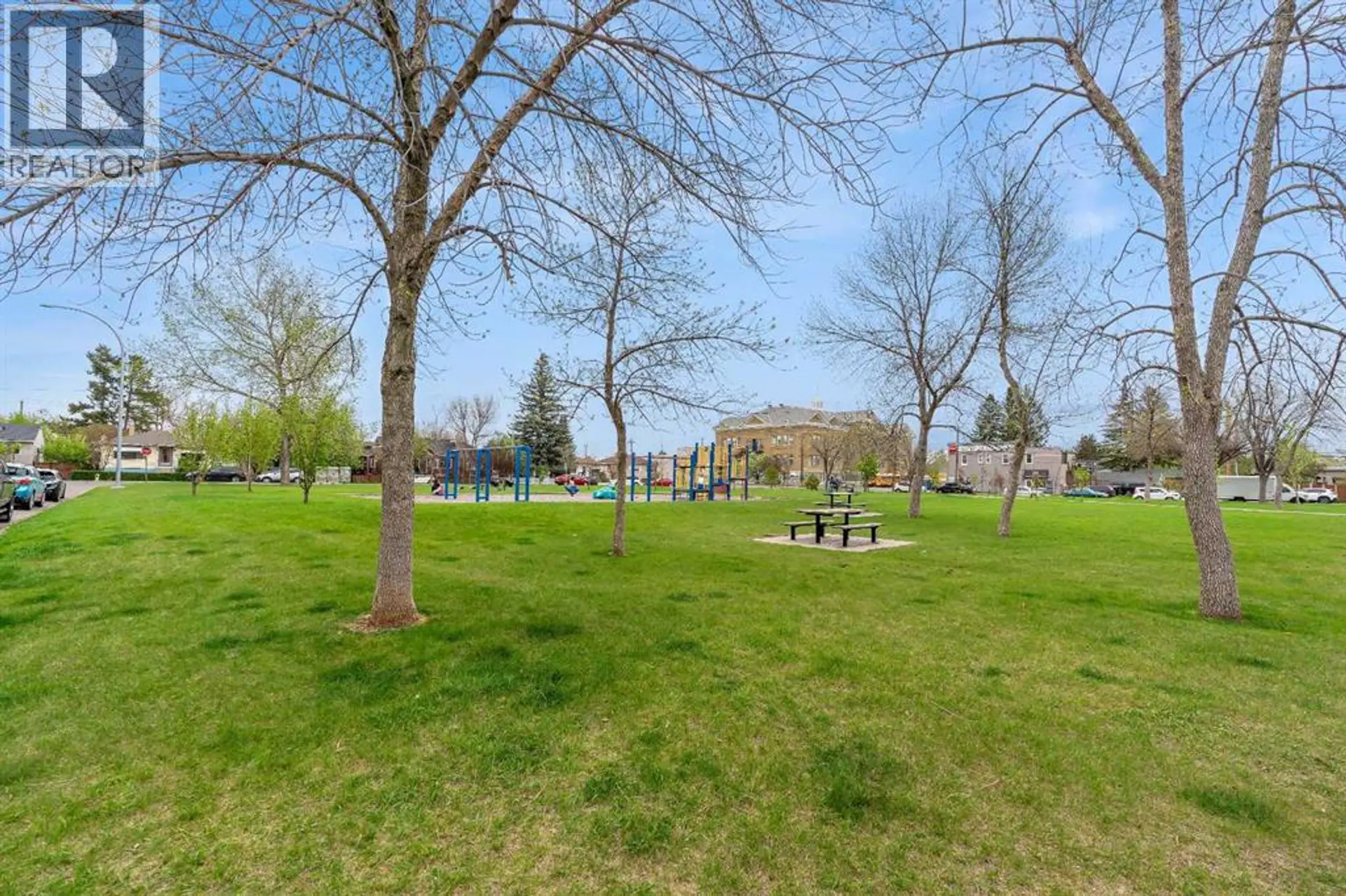 #208 811 5 Street NE - Image 20