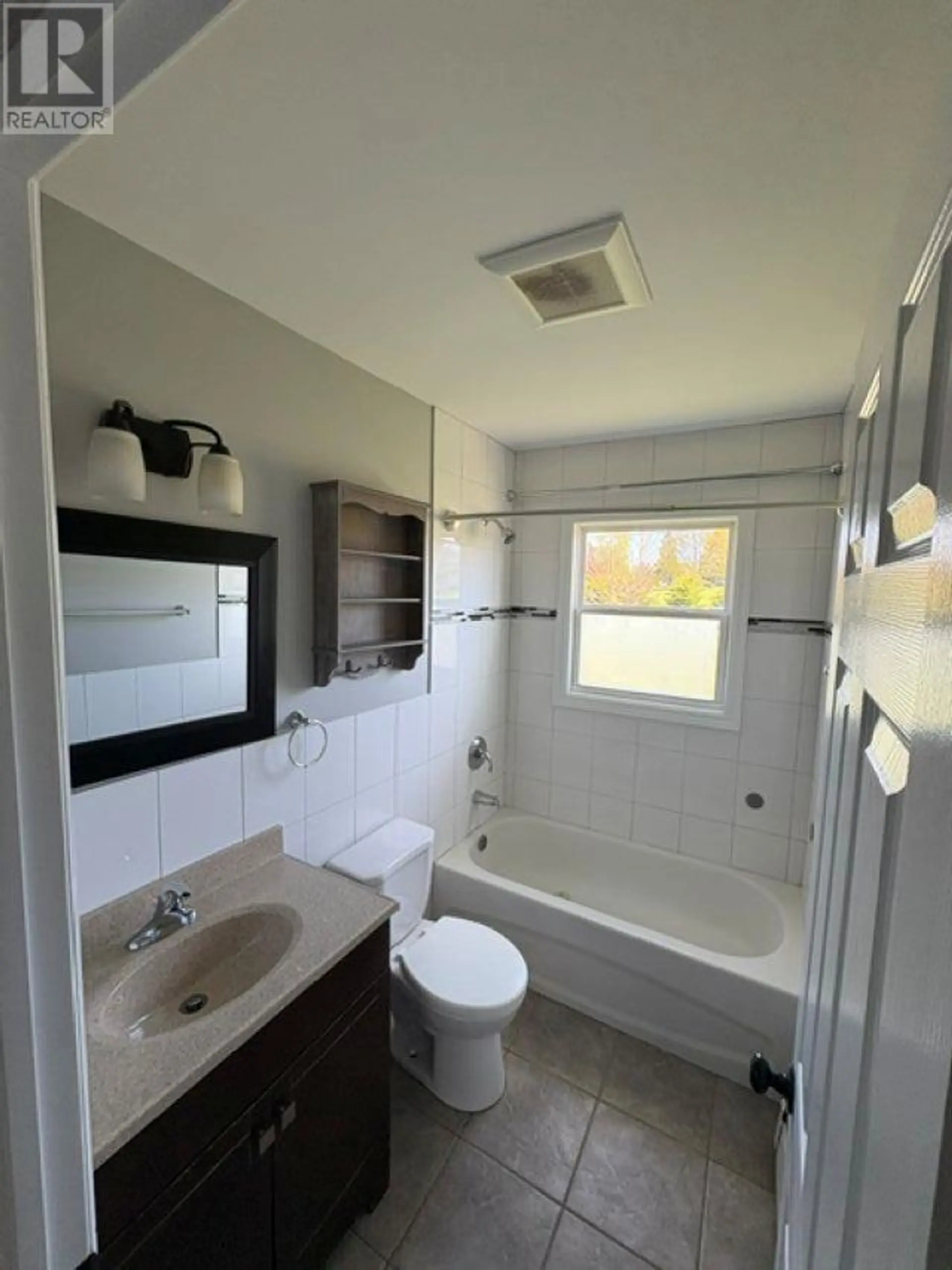 53 Dewar Drive - Image 4
