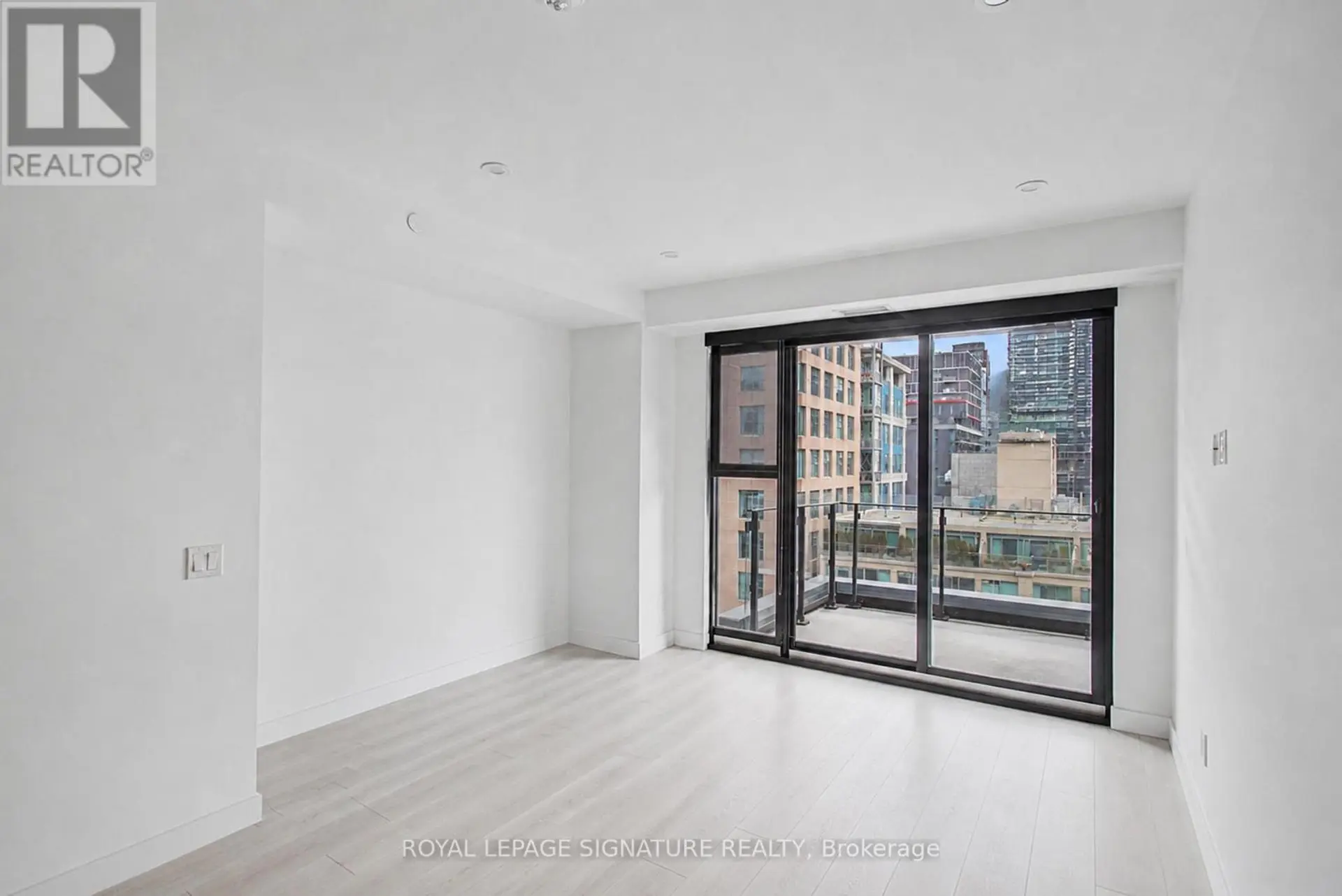 #725 505 RICHMOND STREET W - Image 9
