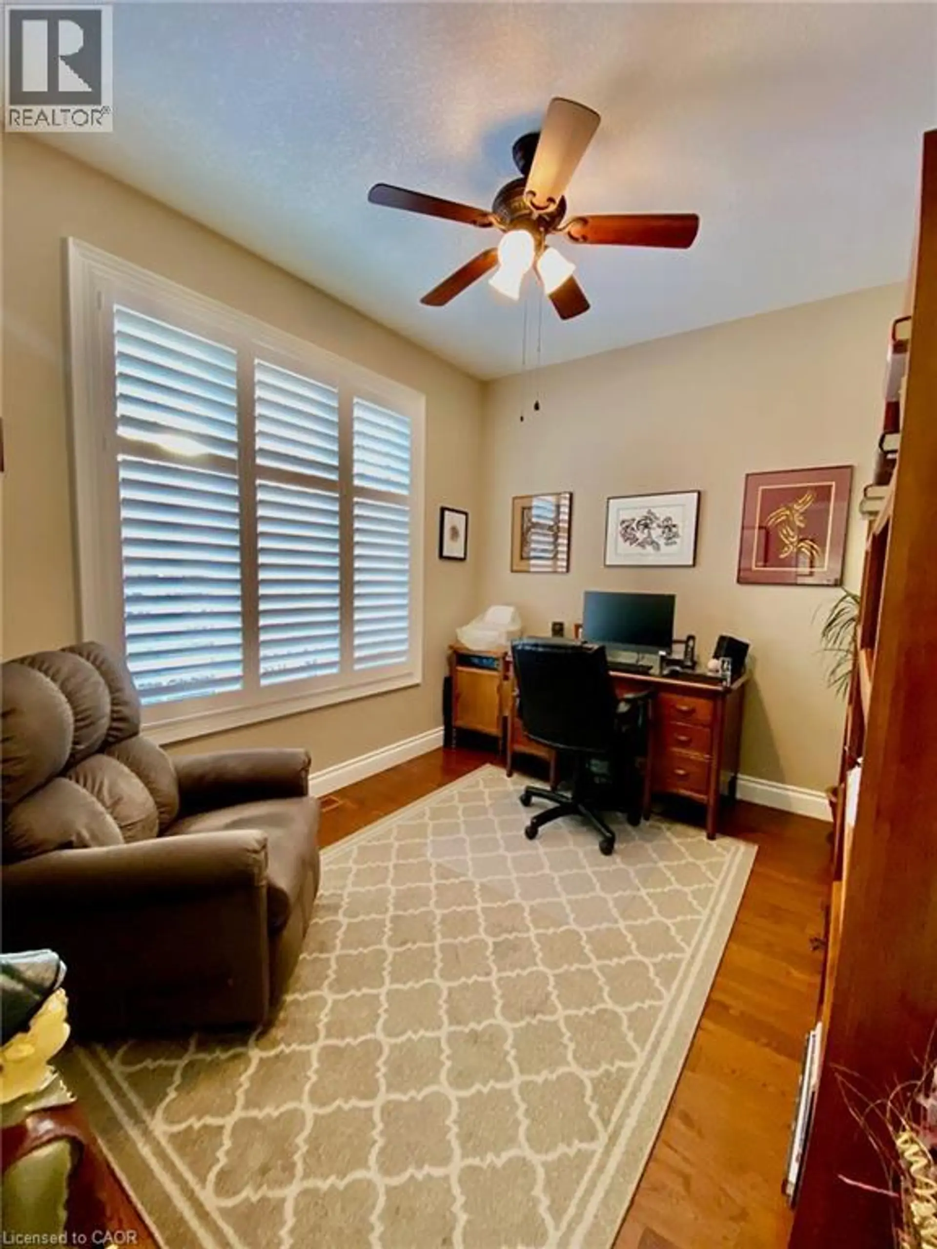 39 SHOWCASE Drive - Image 12