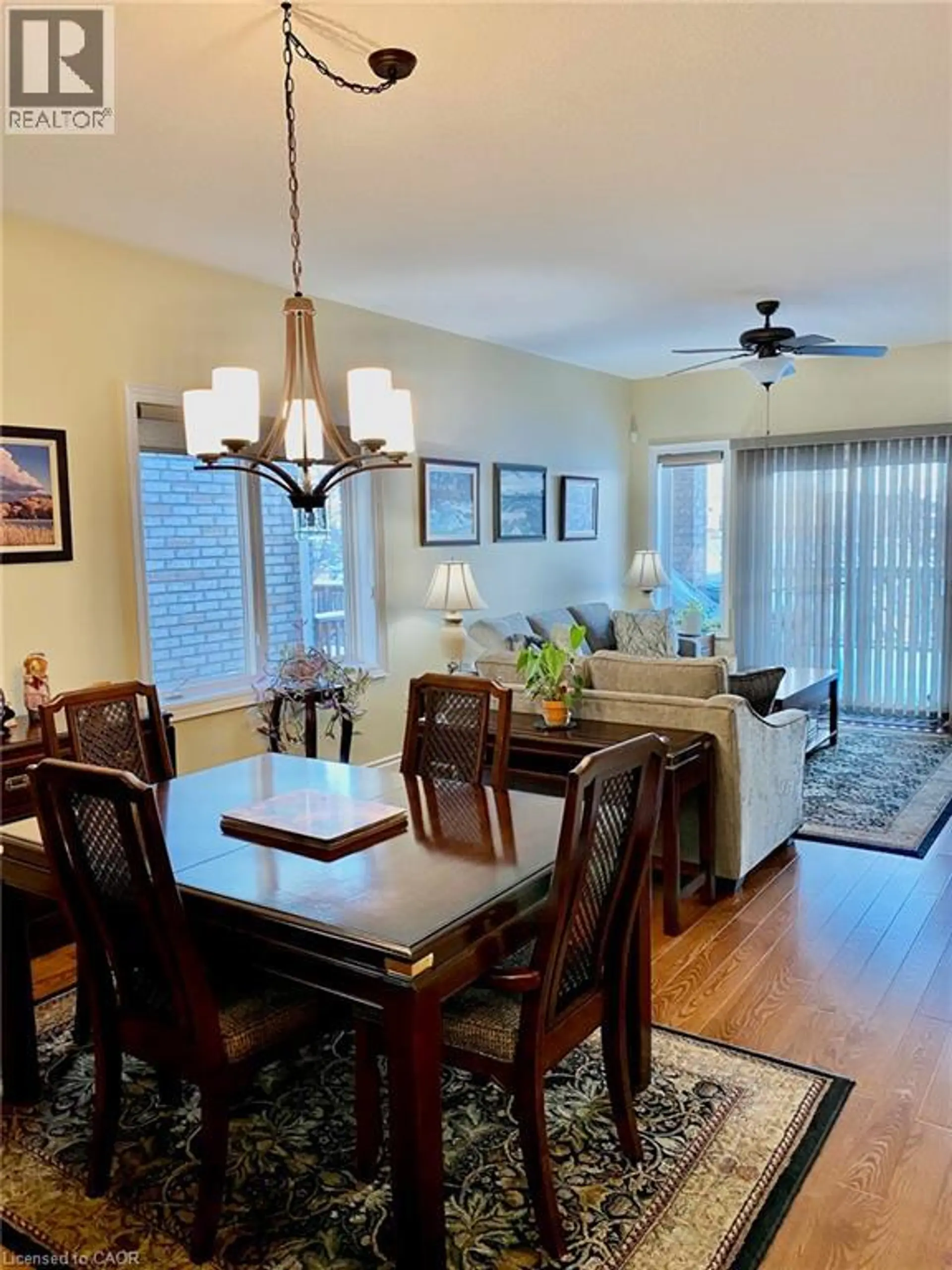 39 SHOWCASE Drive - Image 9