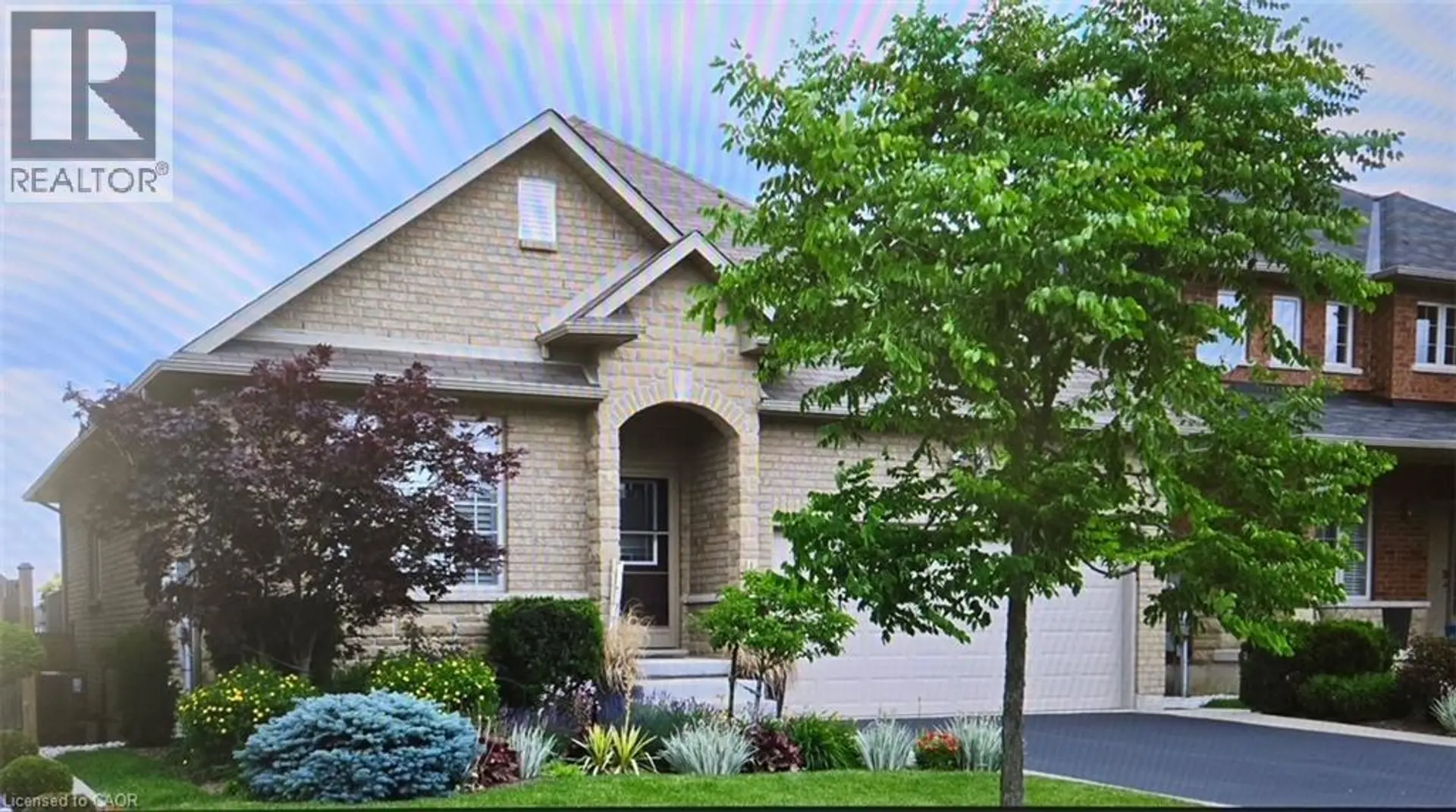 39 SHOWCASE Drive - Image 1