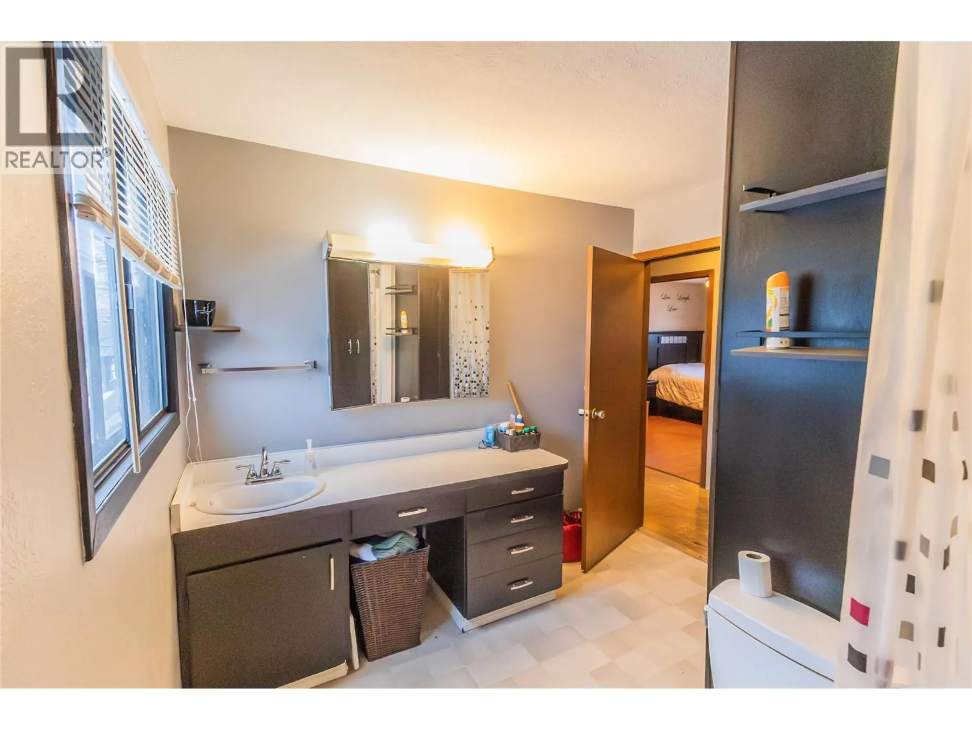 9400 Ravine Drive - Image 11