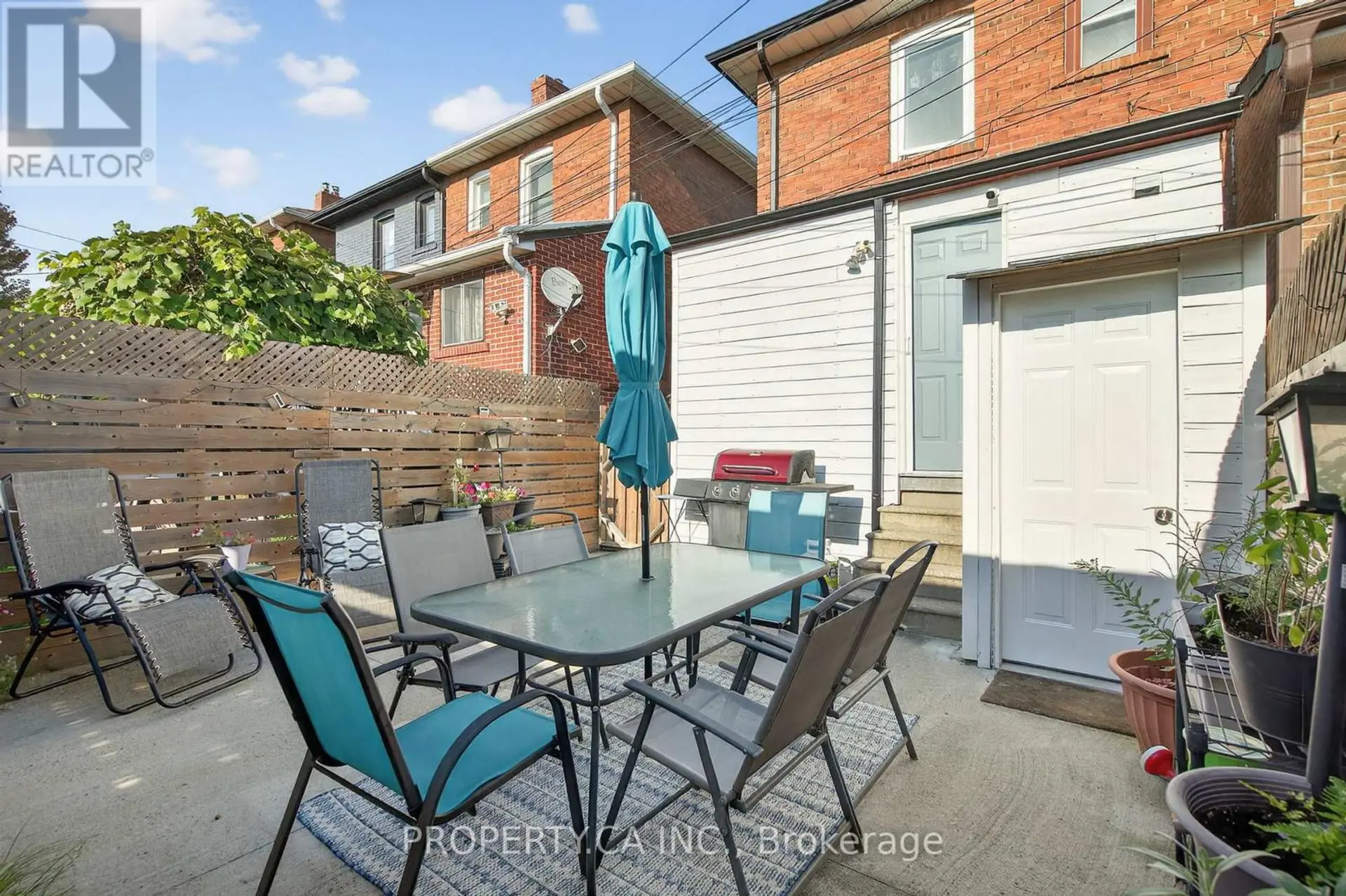 358 MCROBERTS AVENUE - Image 17